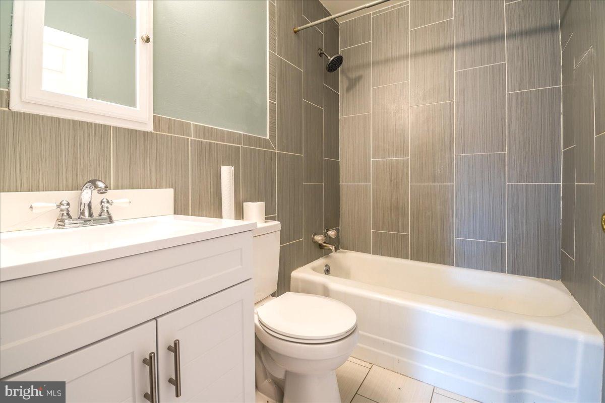 TOLLGATE - Residential