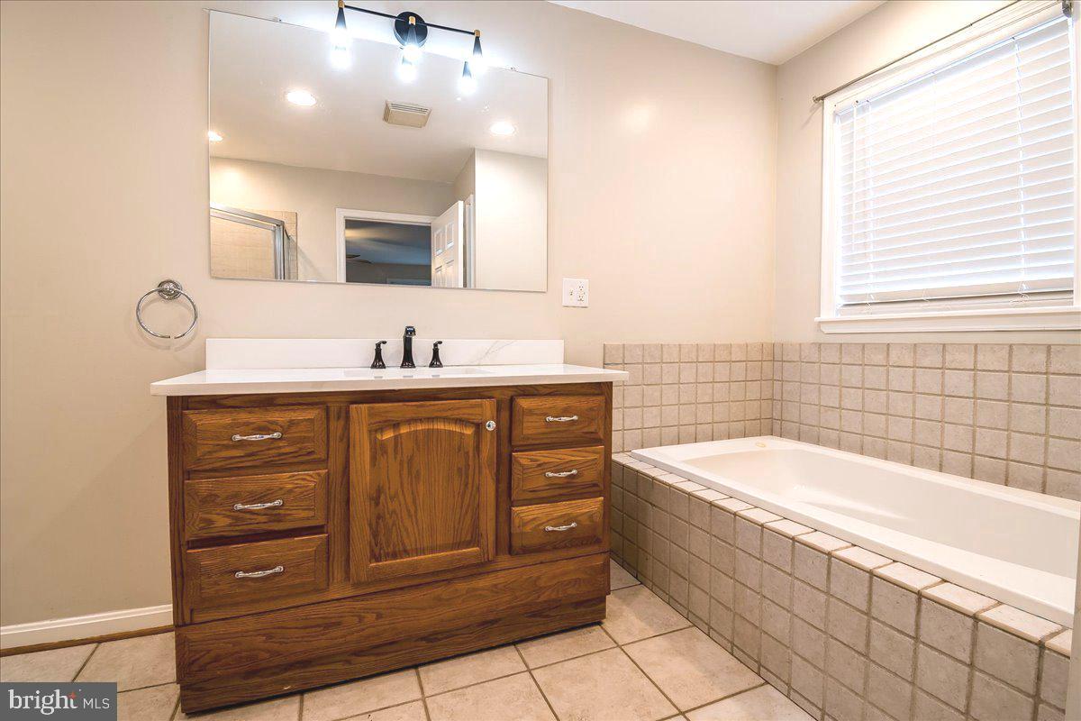 TOLLGATE - Residential