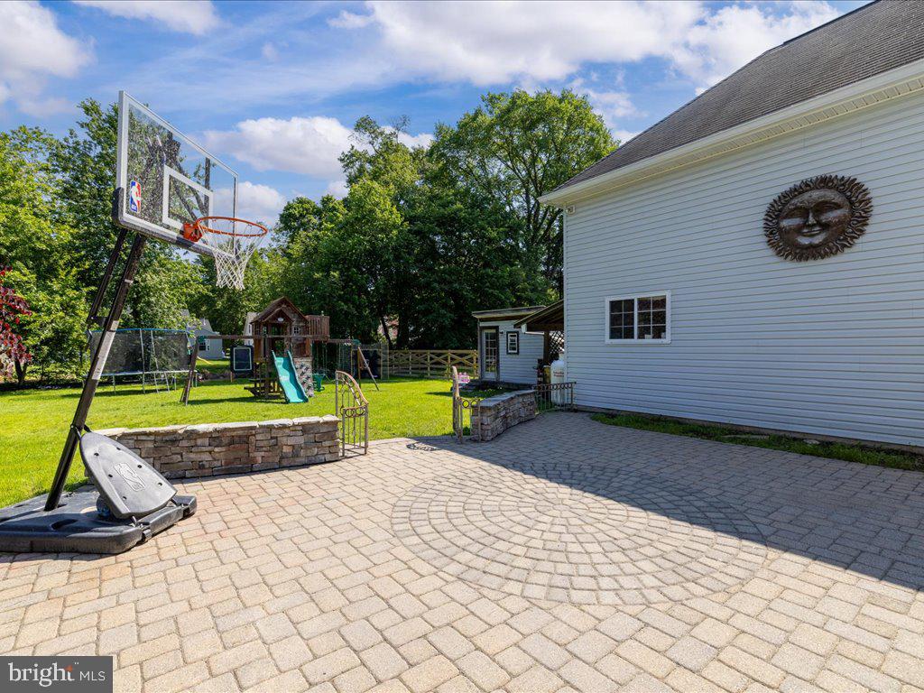 CLOVERFIELDS - Residential