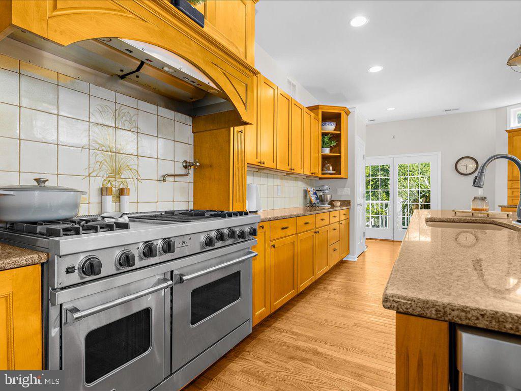 CLOVERFIELDS - Residential