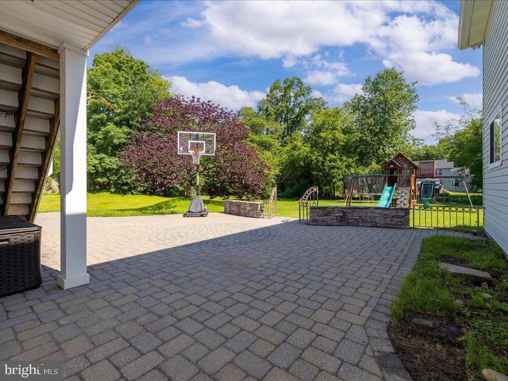 CLOVERFIELDS - Residential