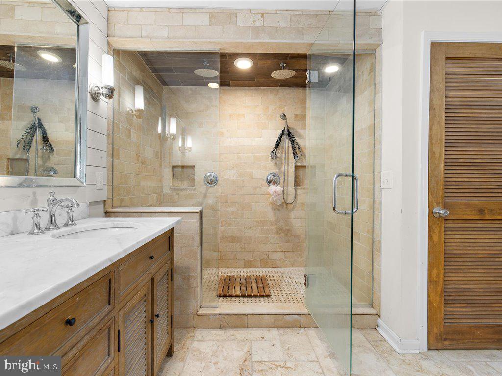 CLOVERFIELDS - Residential