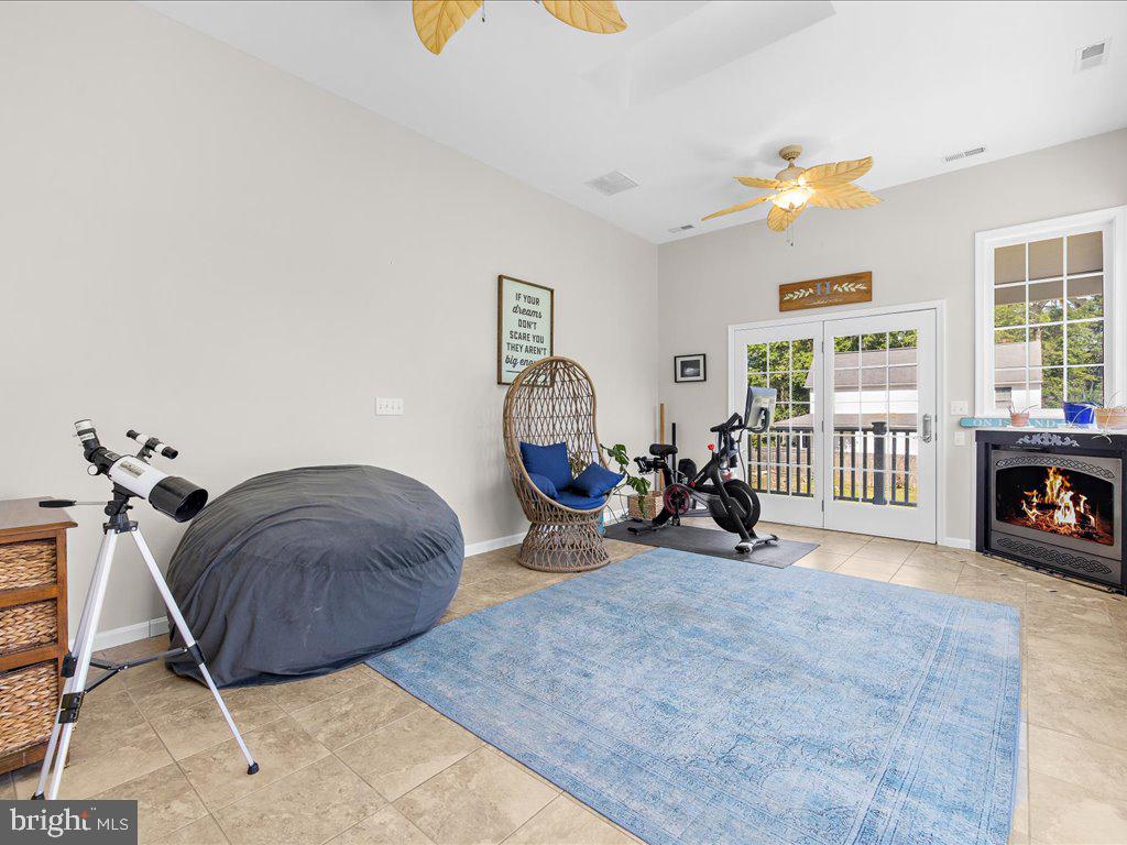 CLOVERFIELDS - Residential