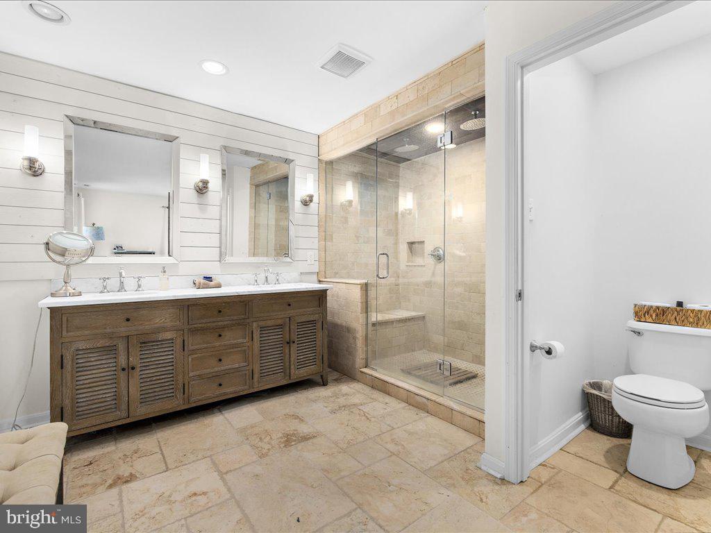 CLOVERFIELDS - Residential