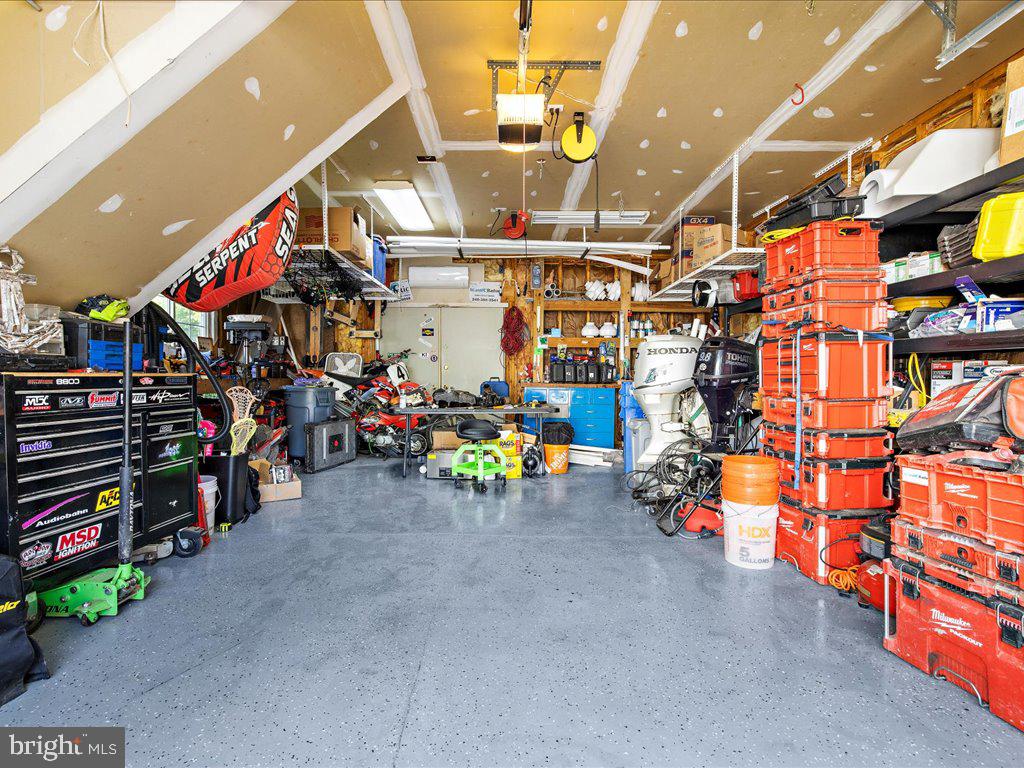 CLOVERFIELDS - Residential