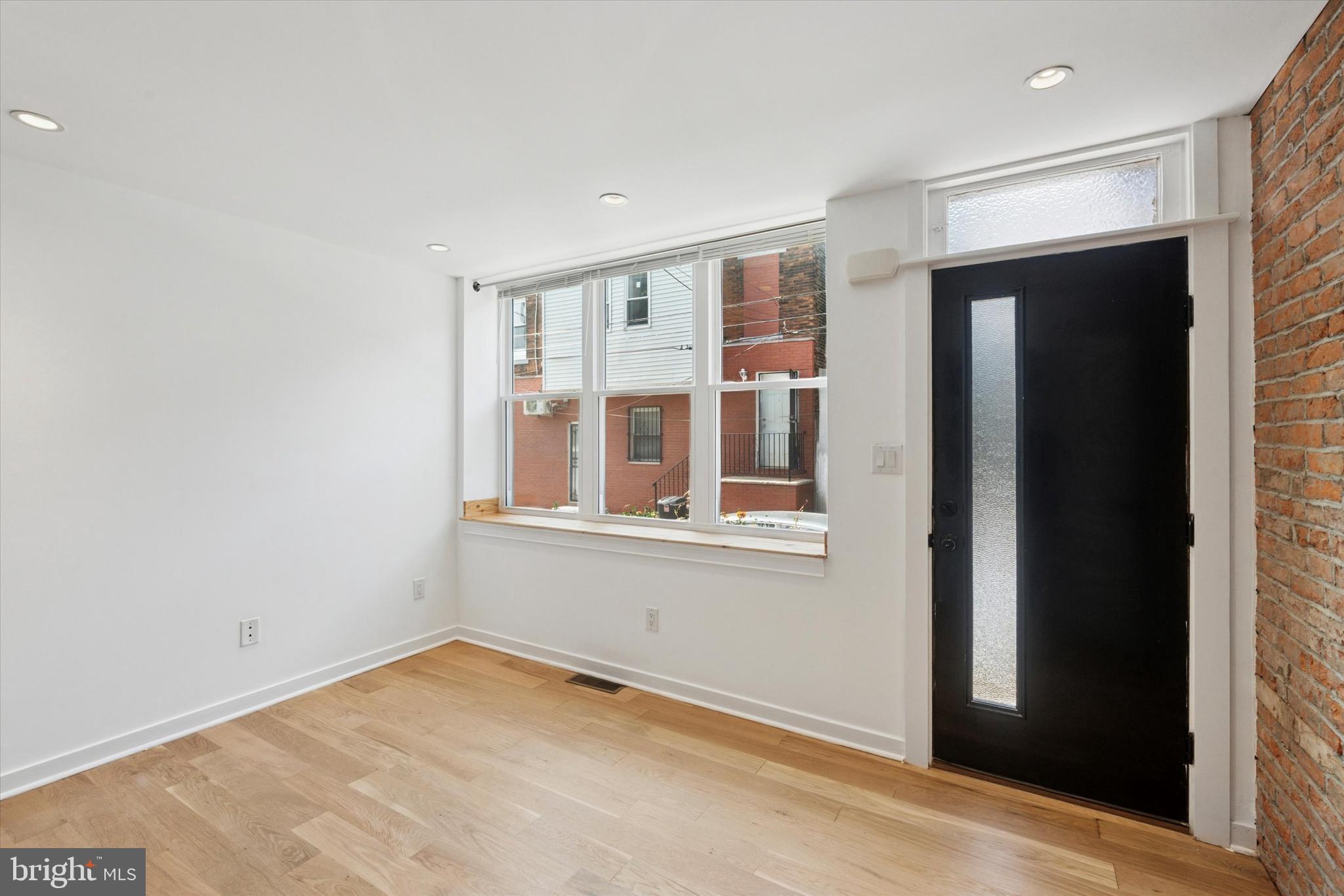 DICKINSON NARROWS - Residential Lease