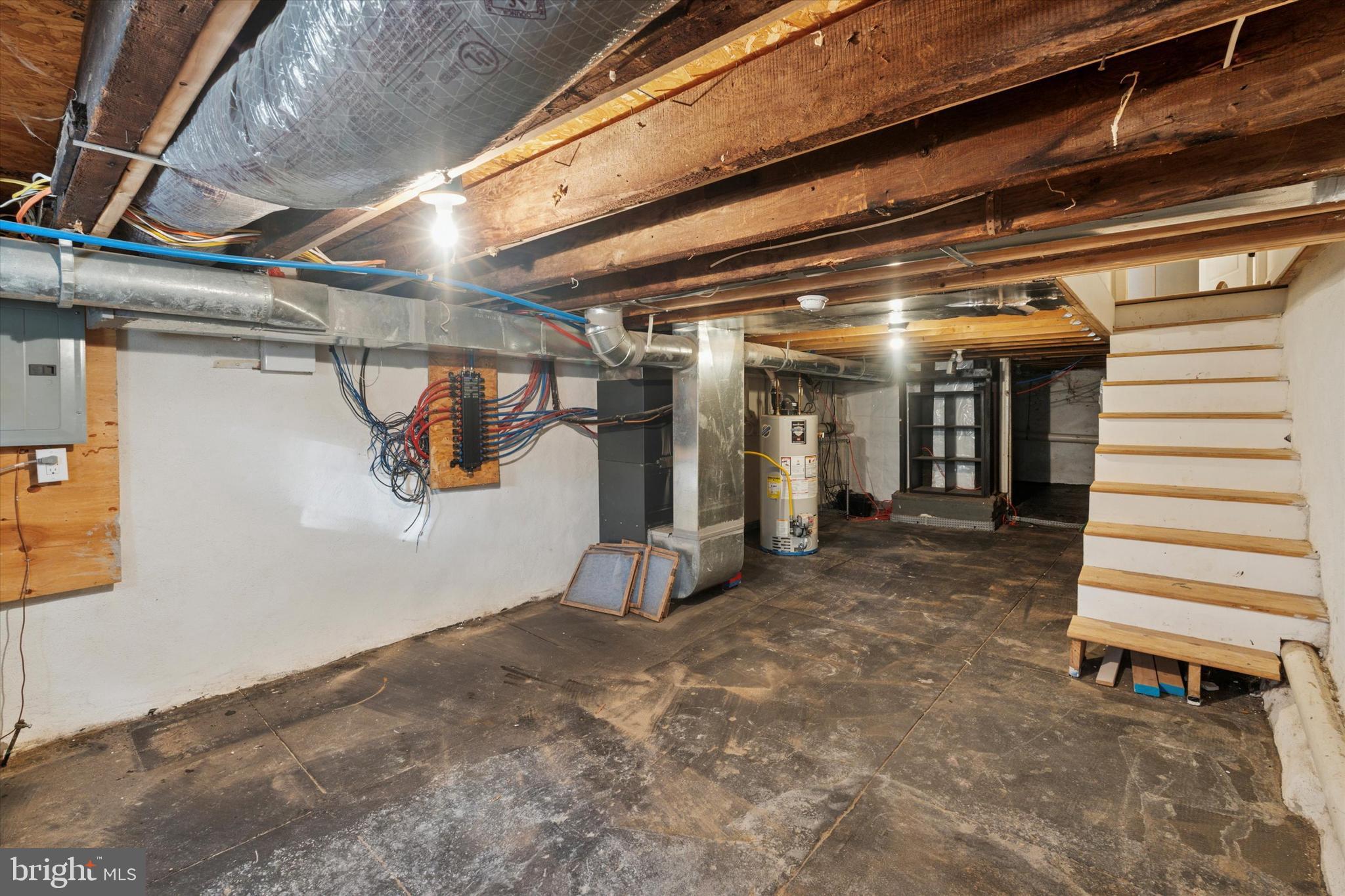 DICKINSON NARROWS - Residential Lease