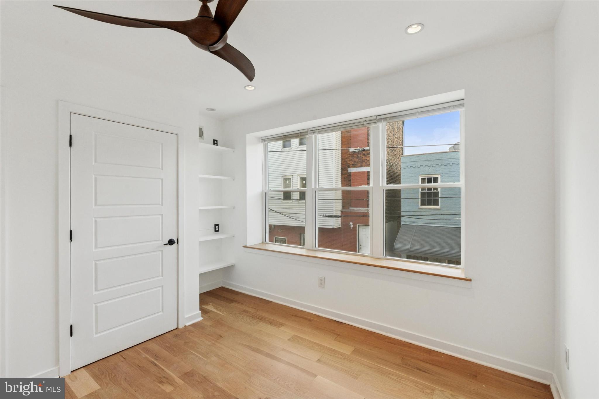 DICKINSON NARROWS - Residential Lease