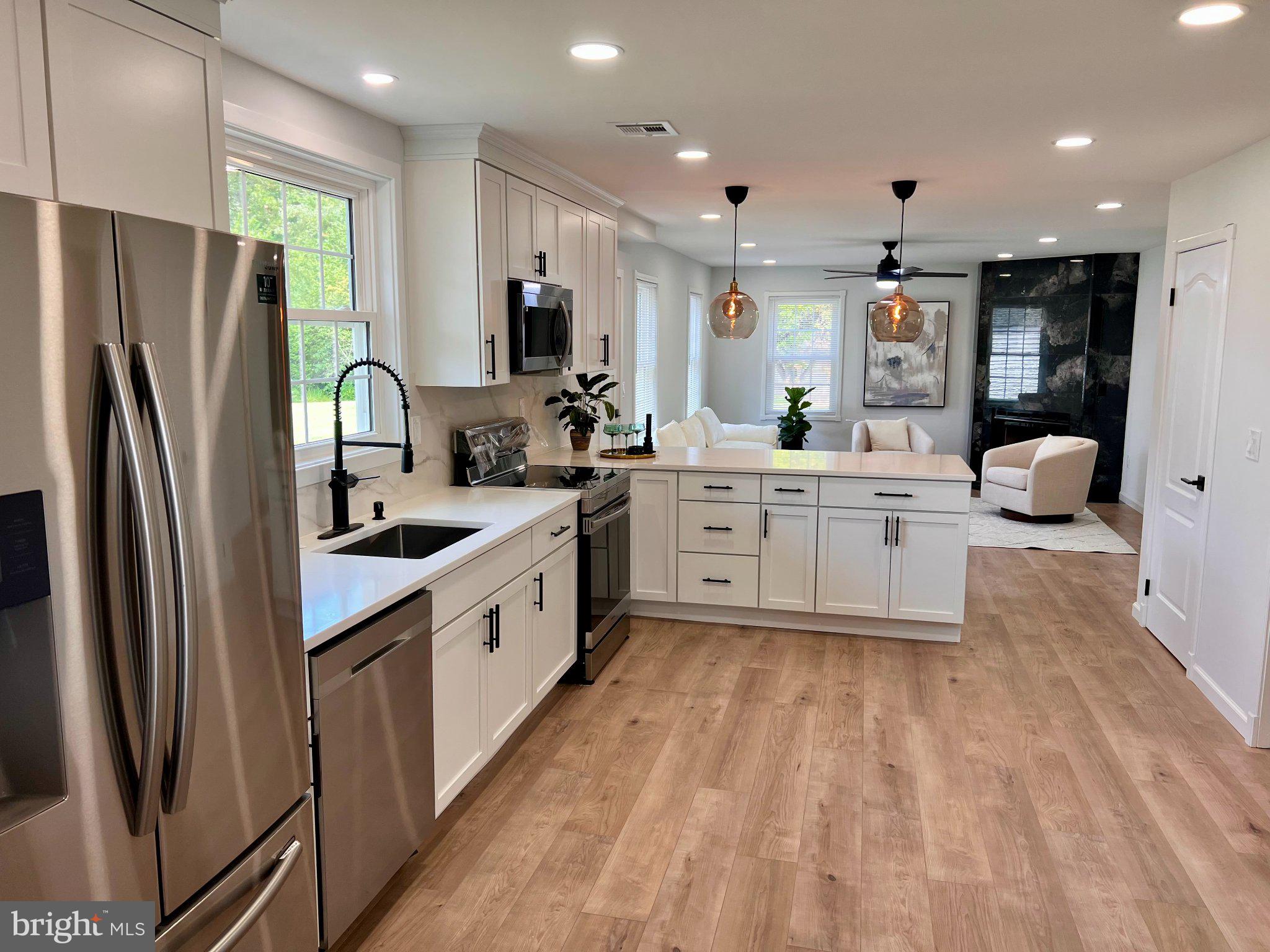 HULMEVILLE TERR - Residential