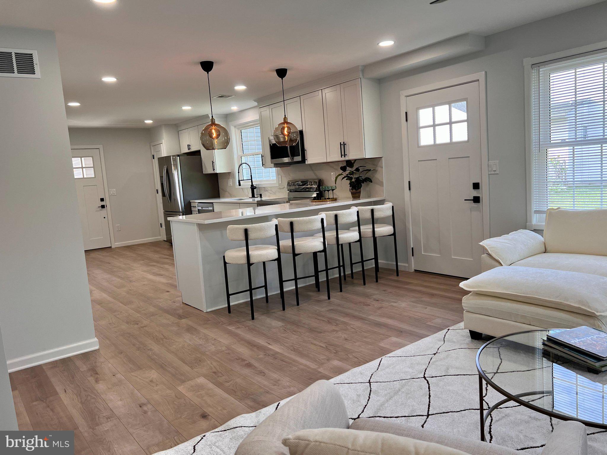 HULMEVILLE TERR - Residential