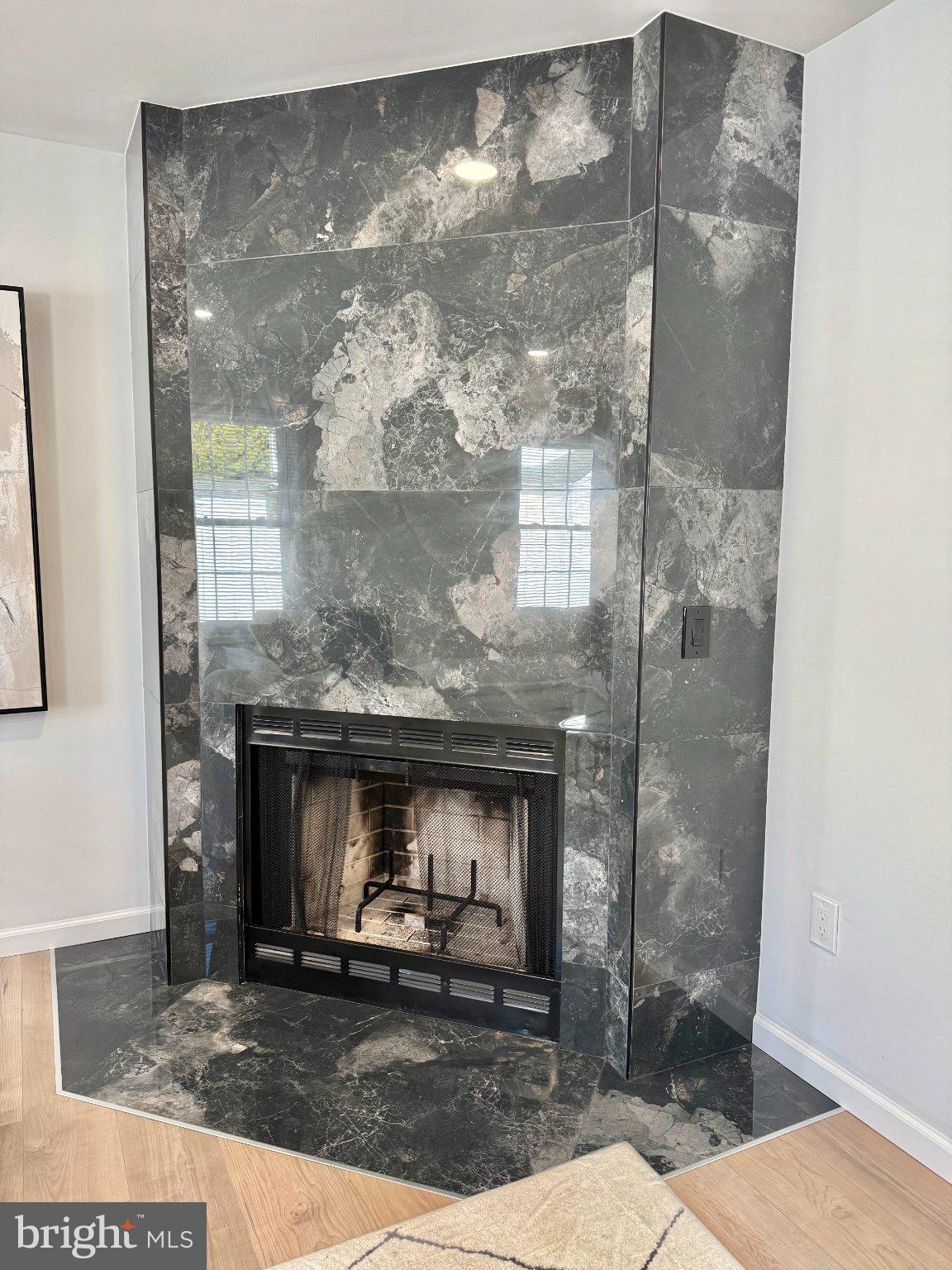 HULMEVILLE TERR - Residential