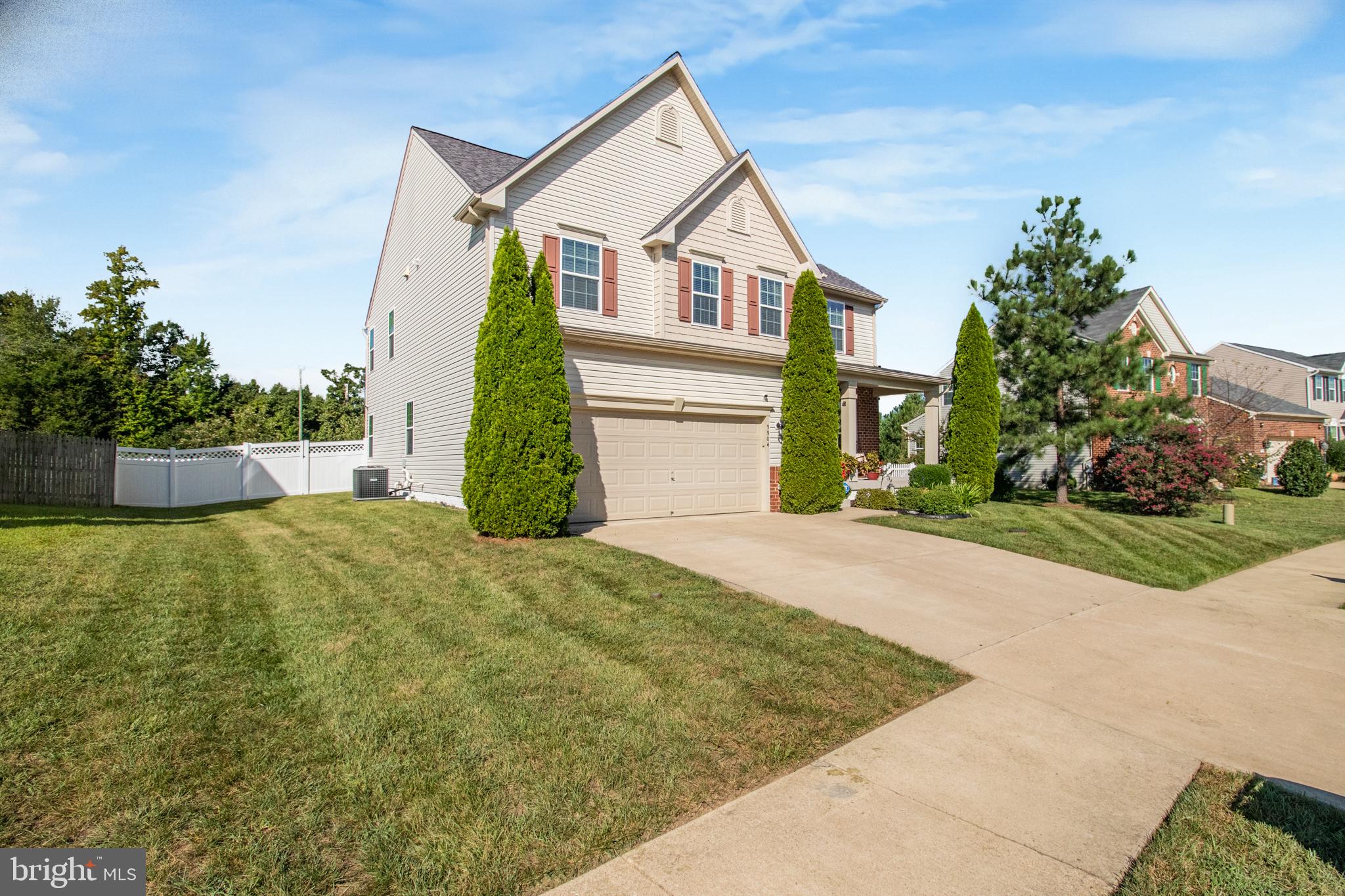 9904 BOX OAK COURT