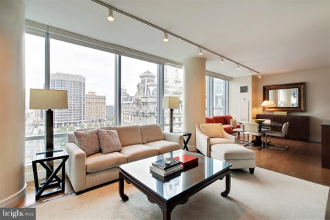 Condo For Rent - 1414 S Penn Square #10F<br/> PHILADELPHIA, PA 19102