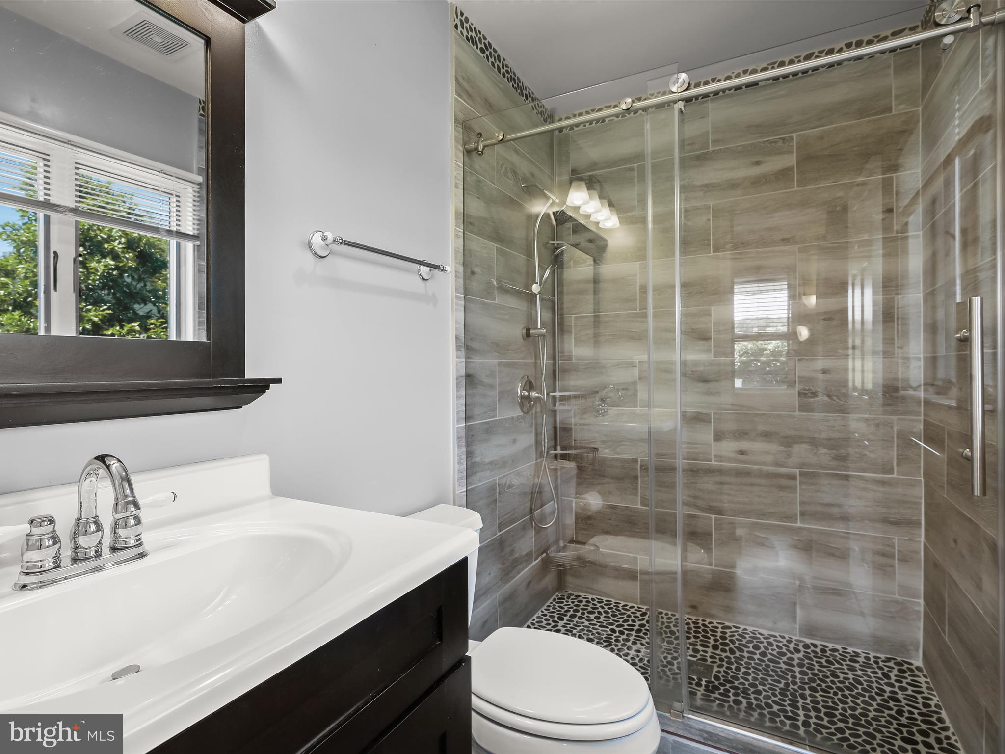 BOWLEYS QUARTERS - Residential
