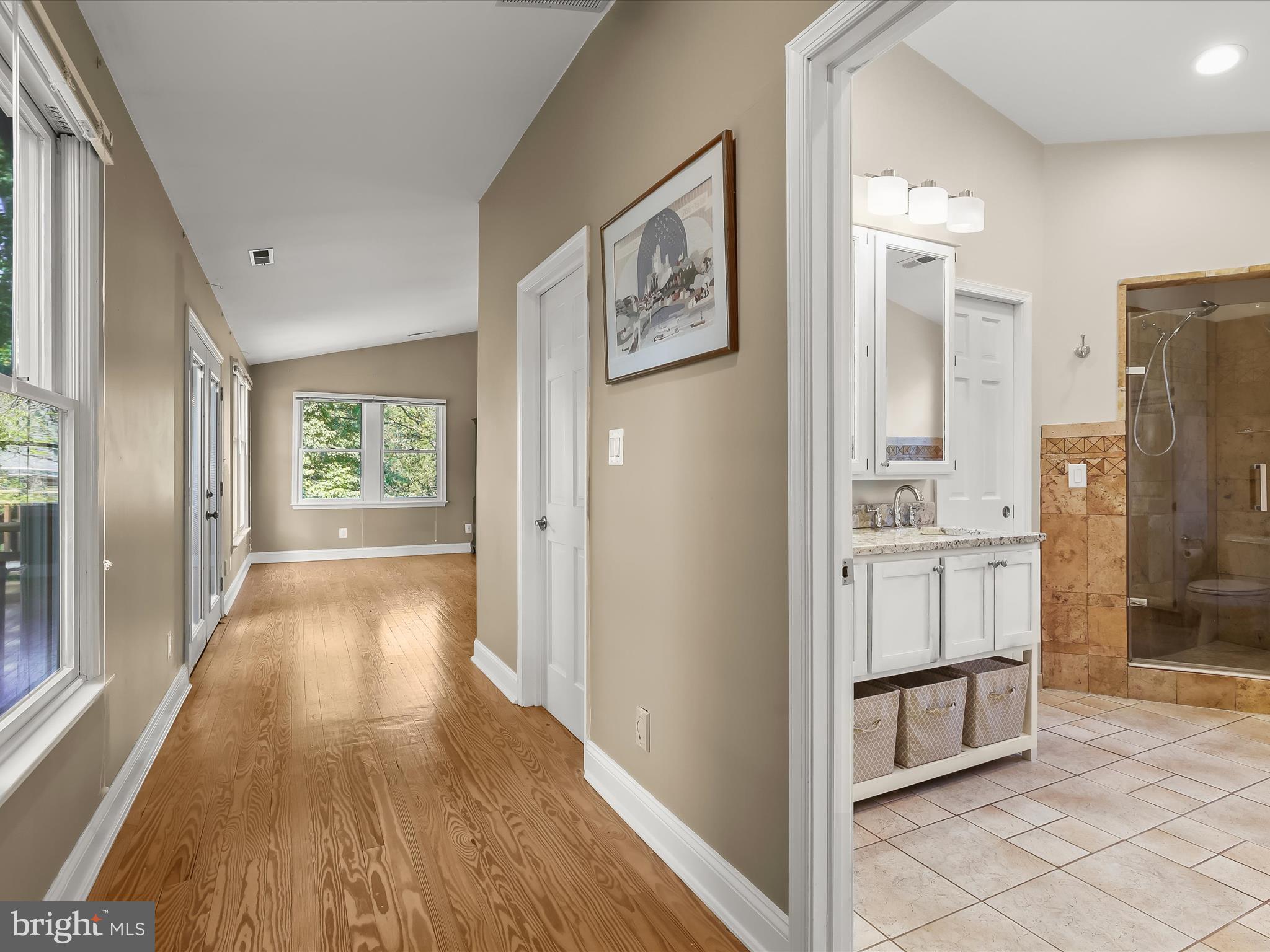 BOWLEYS QUARTERS - Residential