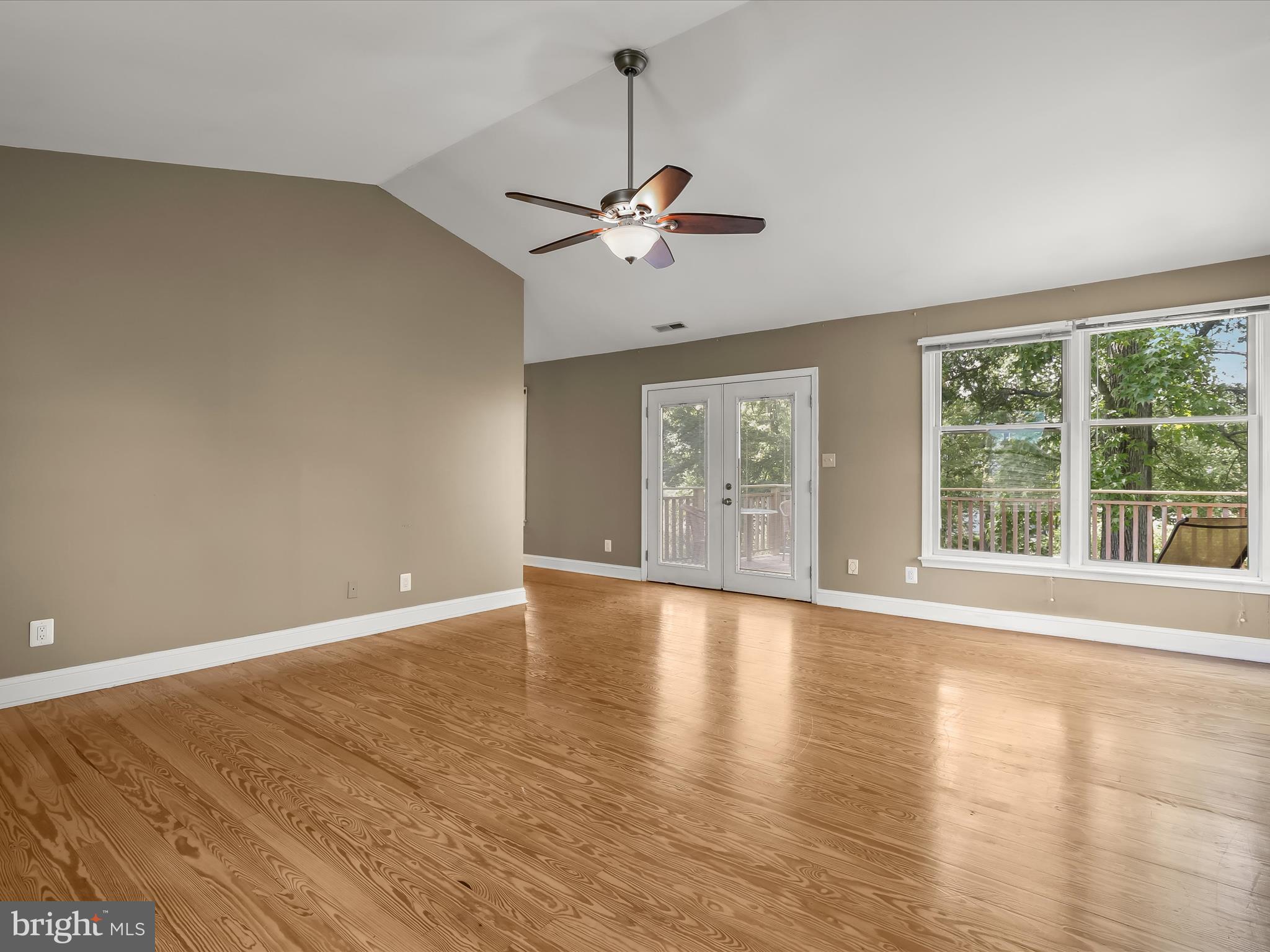 BOWLEYS QUARTERS - Residential