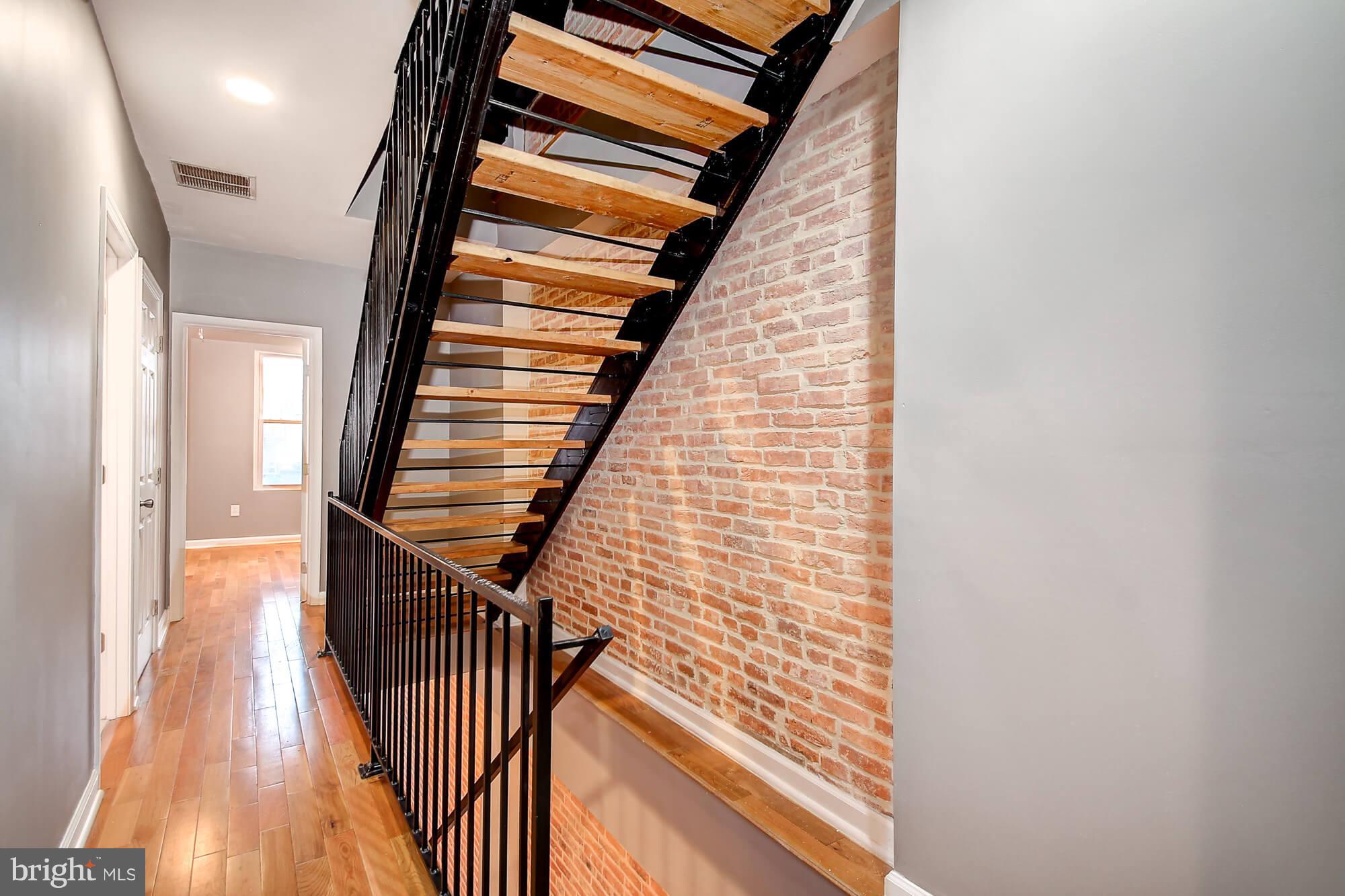 CHARLES VILLAGE - Residential