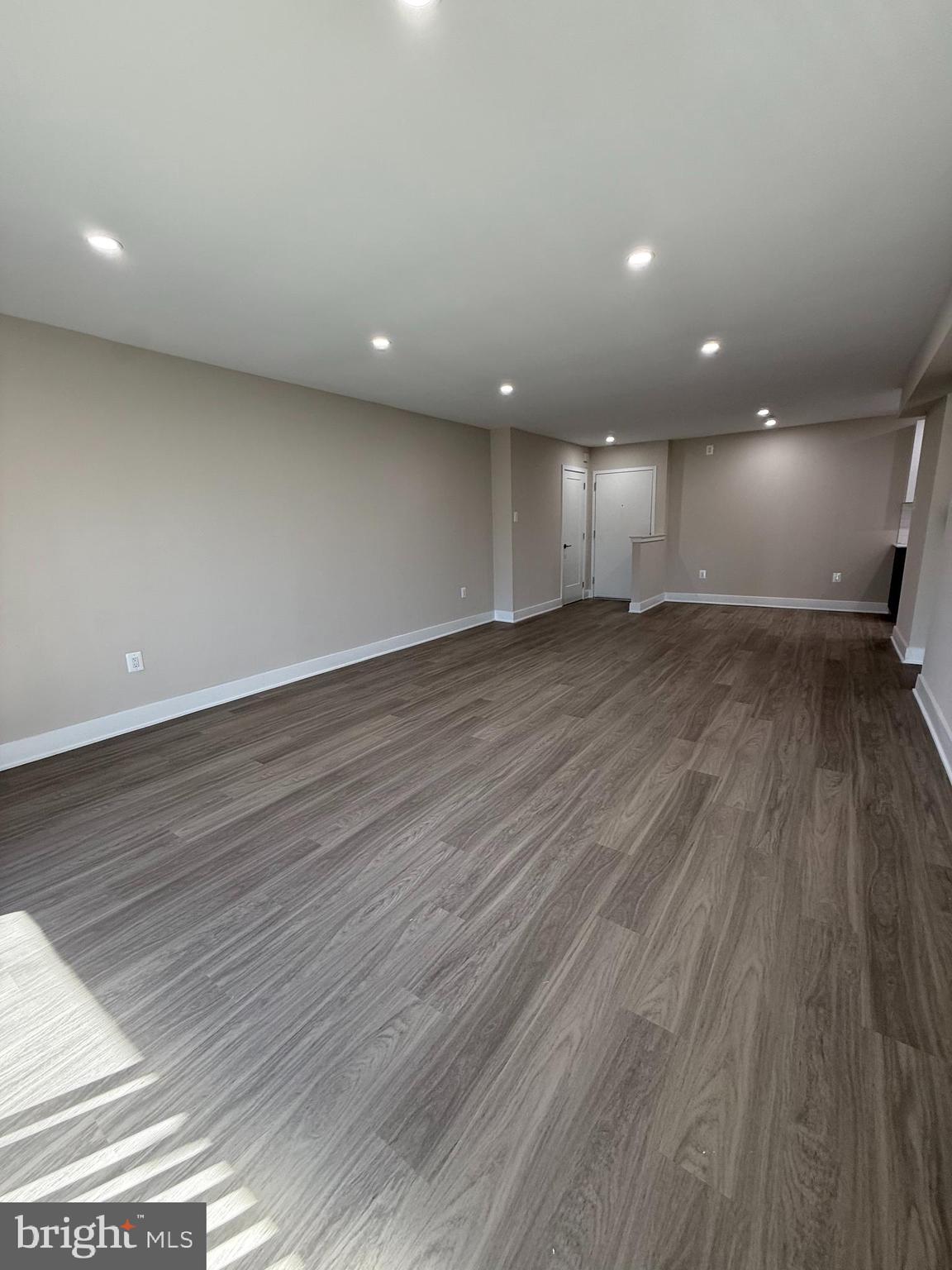 1003 EASTON RD C302