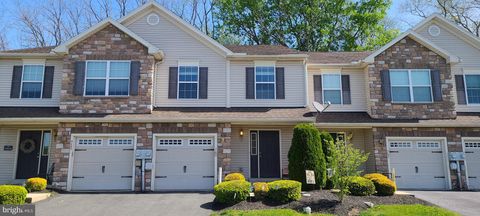 709 CARAMIST CIRCLE READING PA 19608
