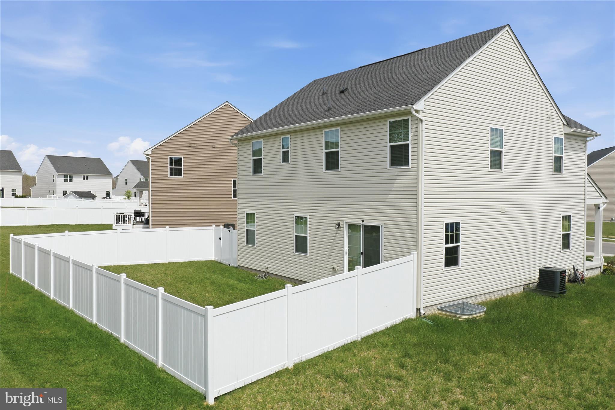THE LAKES AT MARTINSBURG - Residential