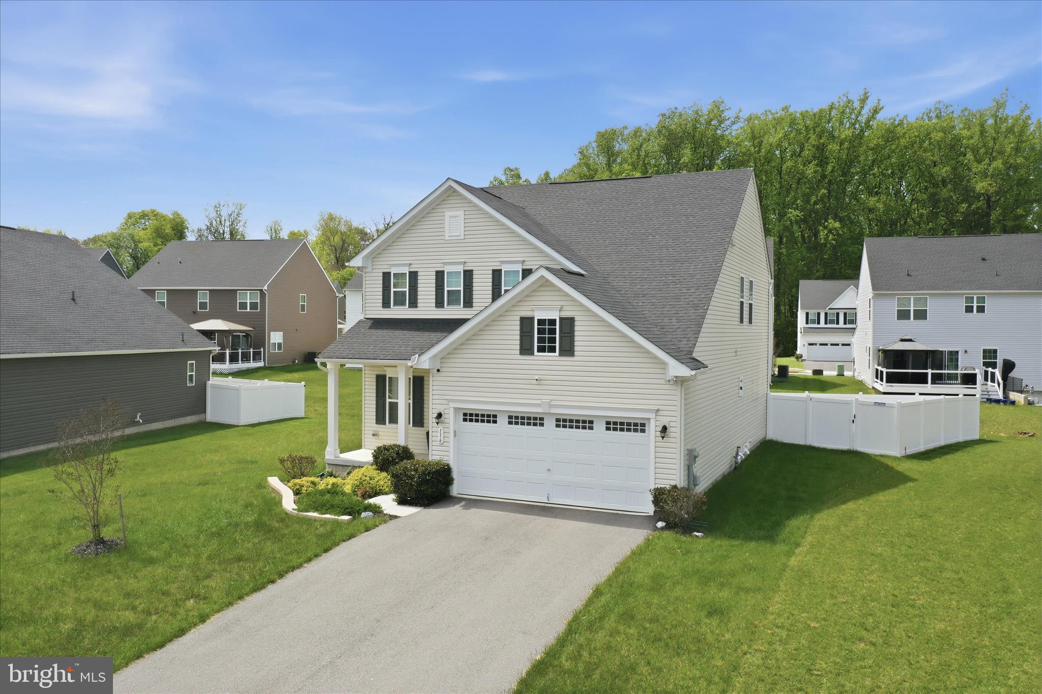 THE LAKES AT MARTINSBURG - Residential