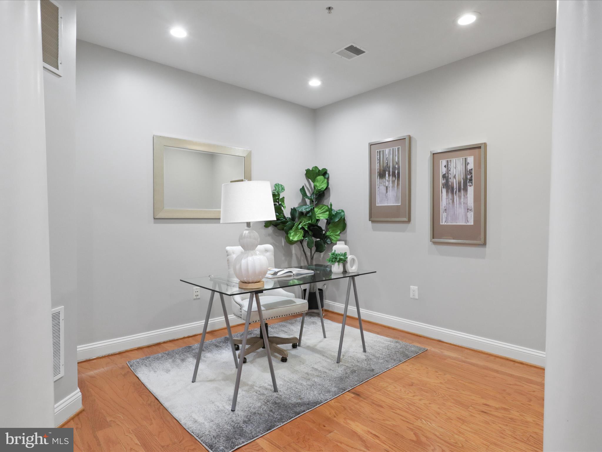 MORGAN AT MCLEAN - Residential