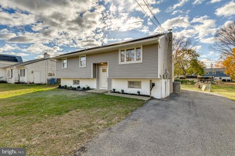 Homes For Sale - 238 W Center Street<br/> CLAYTON, NJ 08312