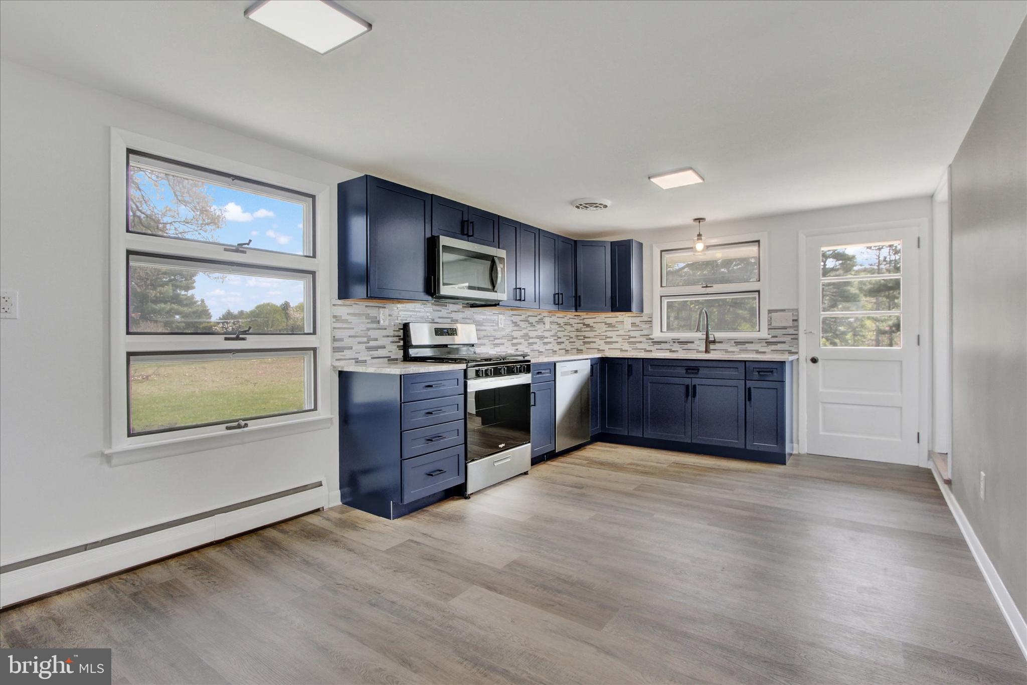 NORTHVIEW HILLS - Residential