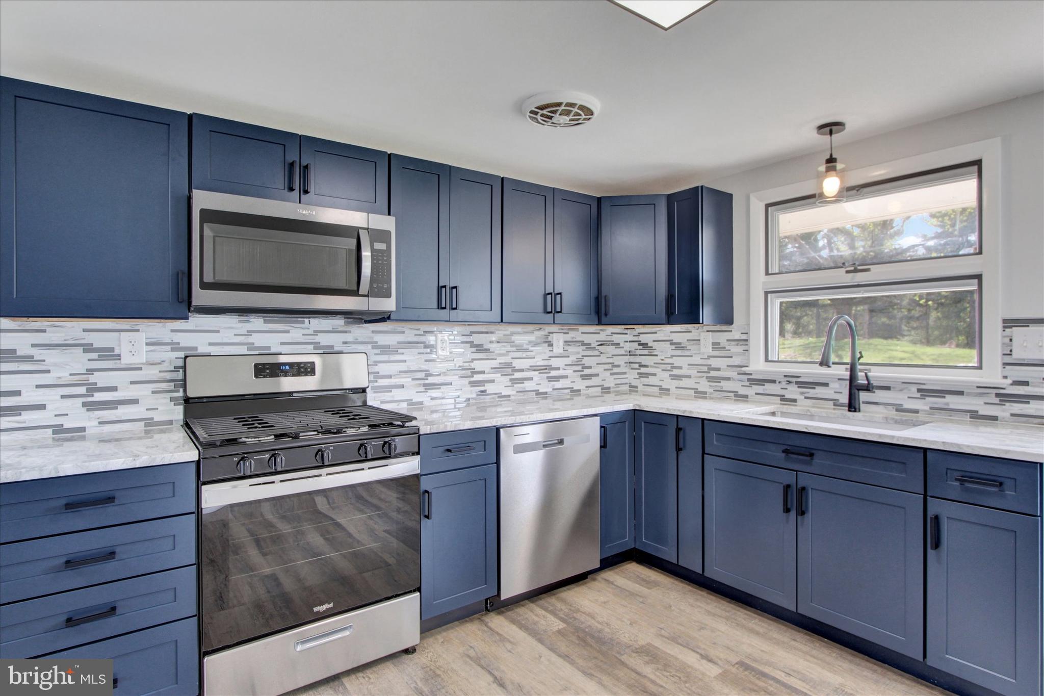 NORTHVIEW HILLS - Residential