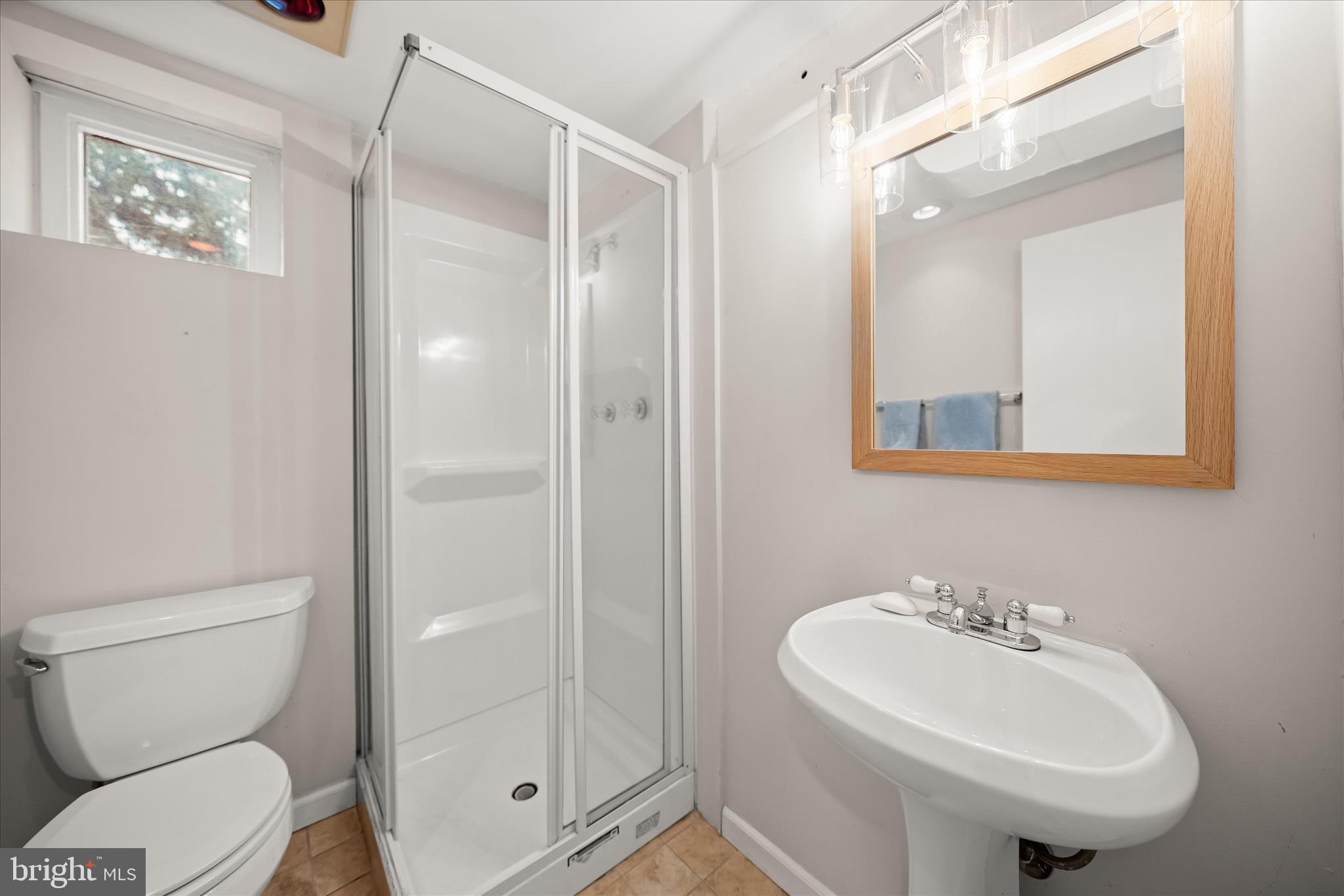 HILLANDALE - Residential