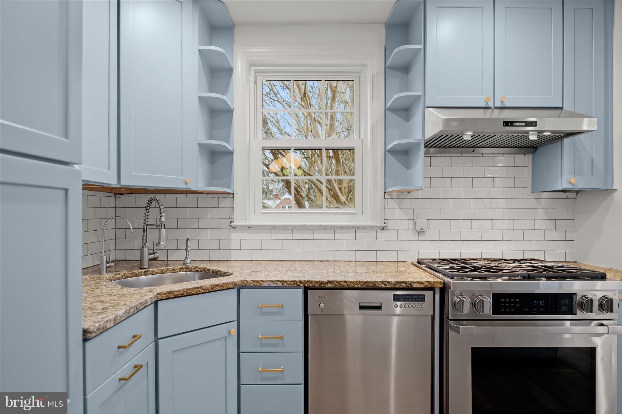 HILLANDALE - Residential