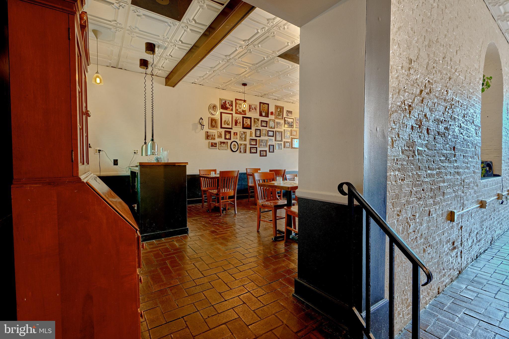 HOLLINS MARKET - Commercial Sale