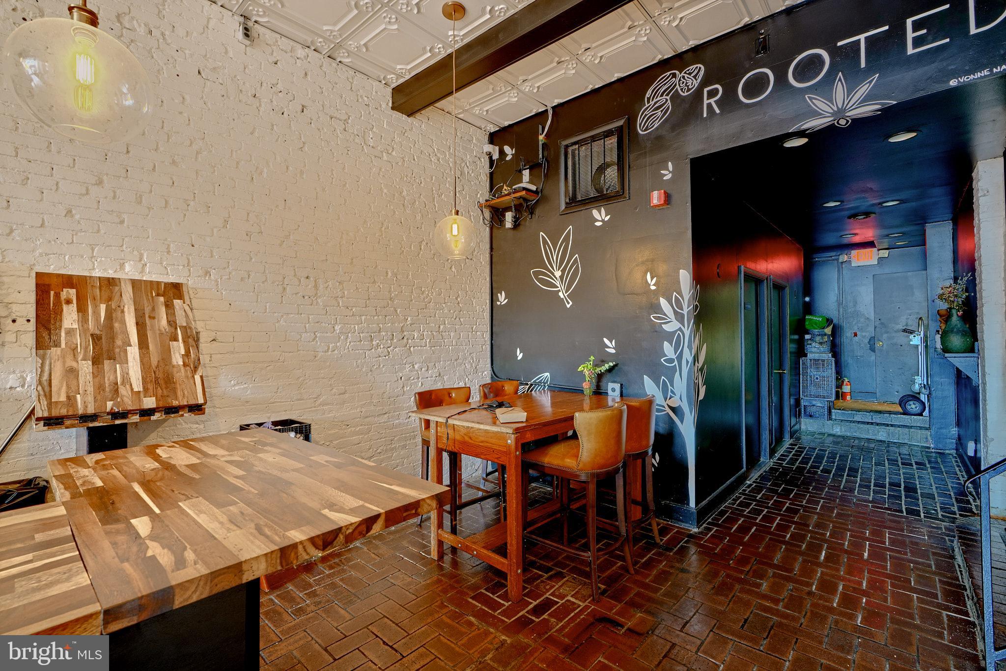 HOLLINS MARKET - Commercial Sale