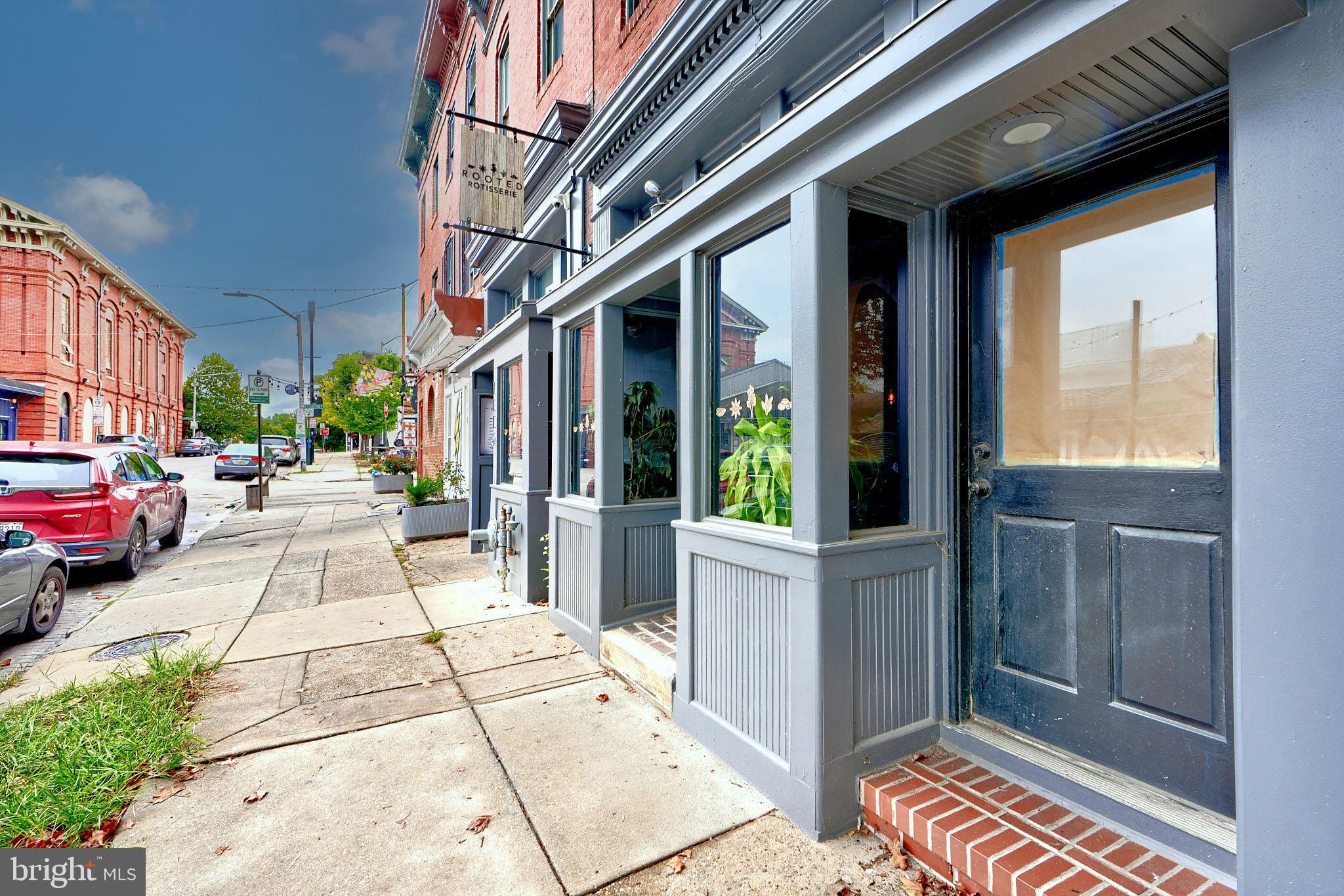 HOLLINS MARKET - Commercial Sale