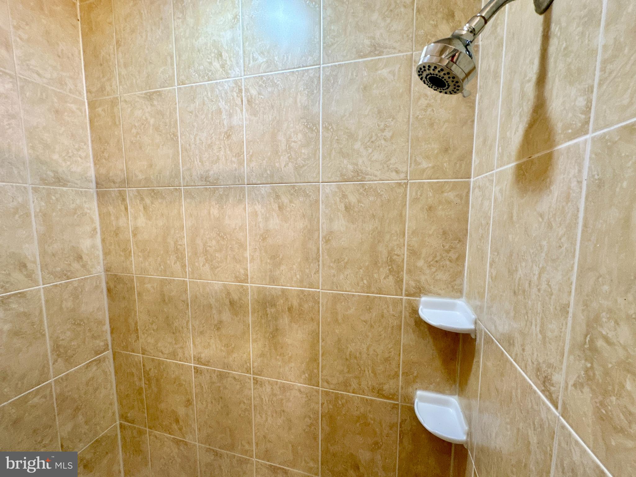 CALVERTON - Residential