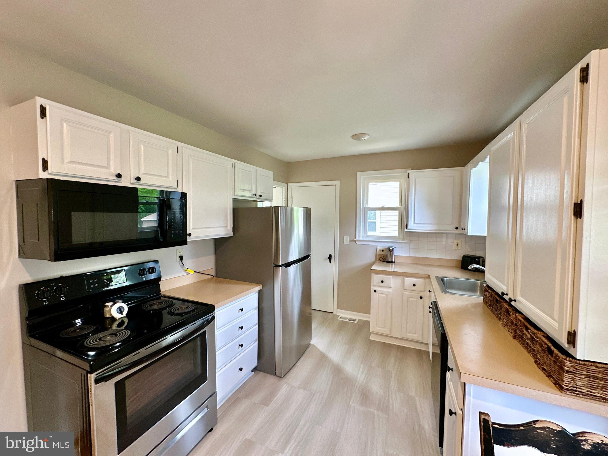 CALVERTON - Residential