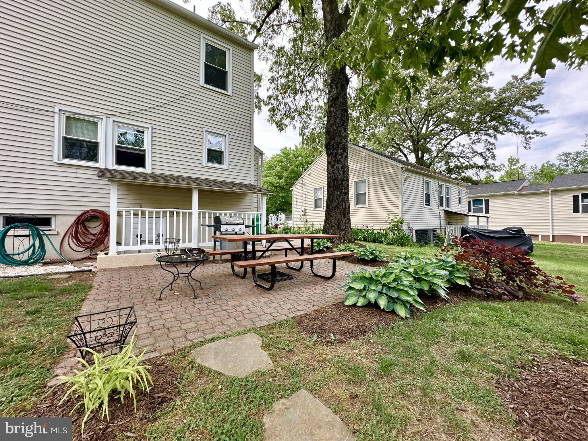 CALVERTON - Residential