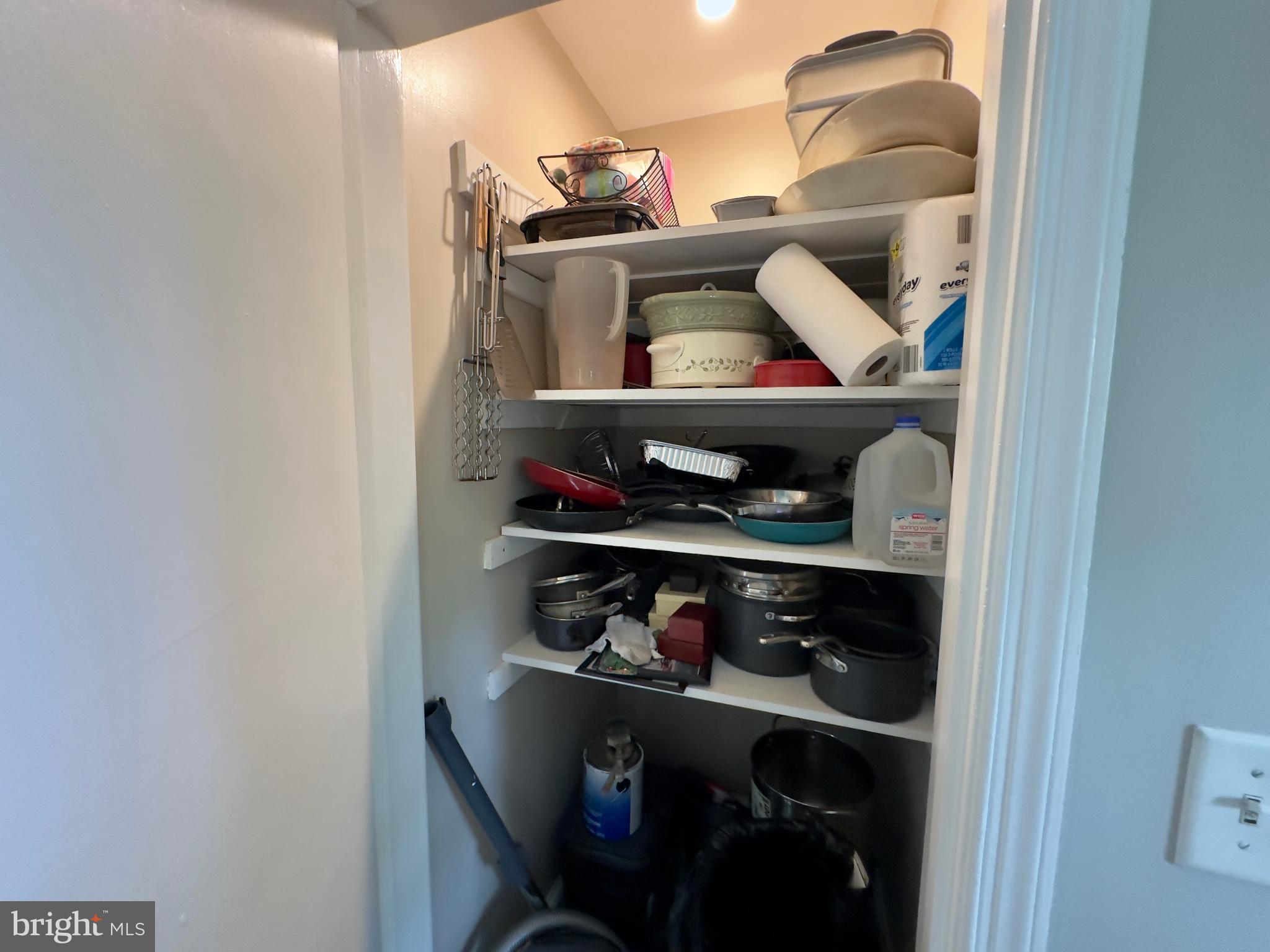 CALVERTON - Residential