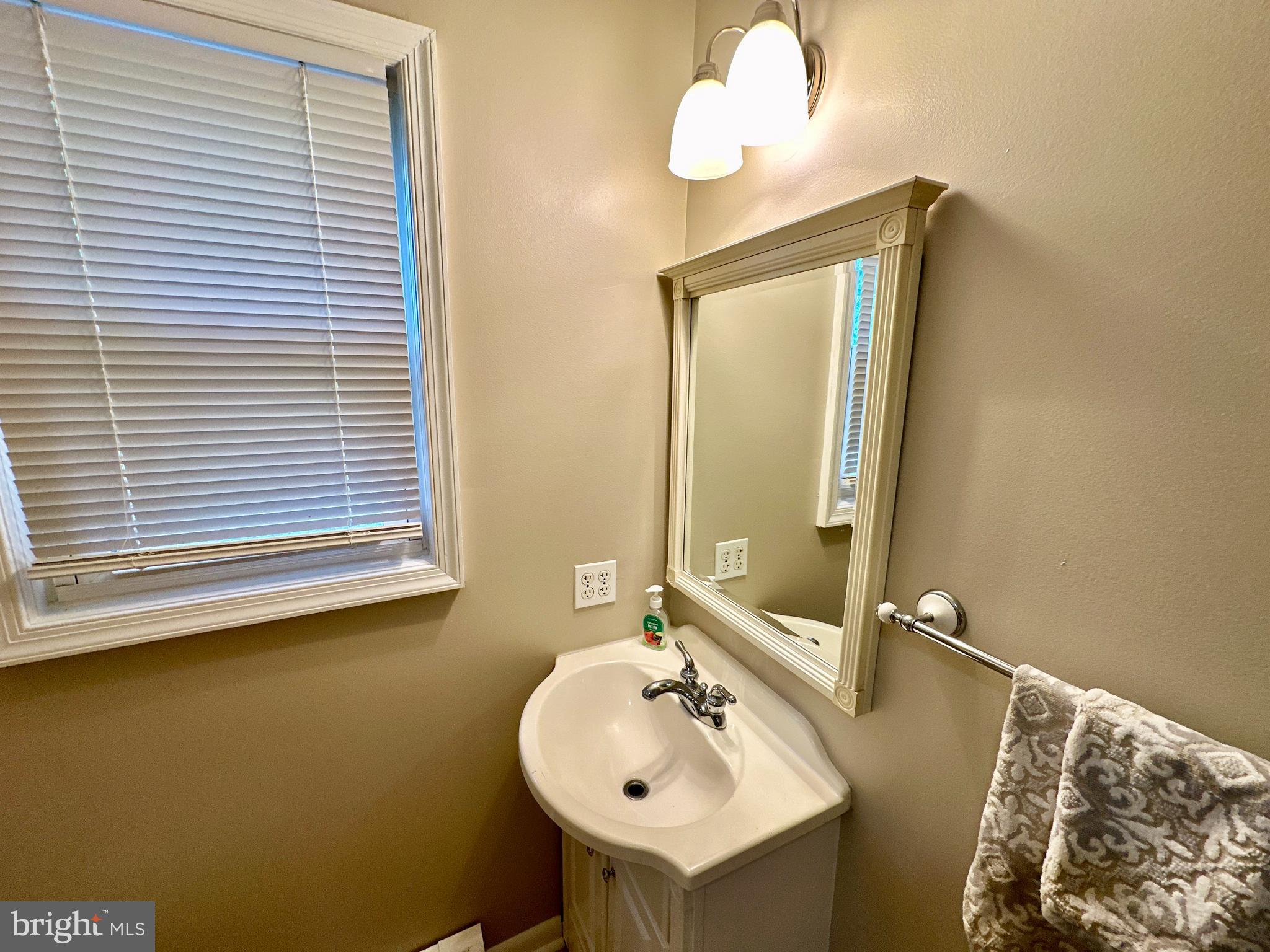 CALVERTON - Residential