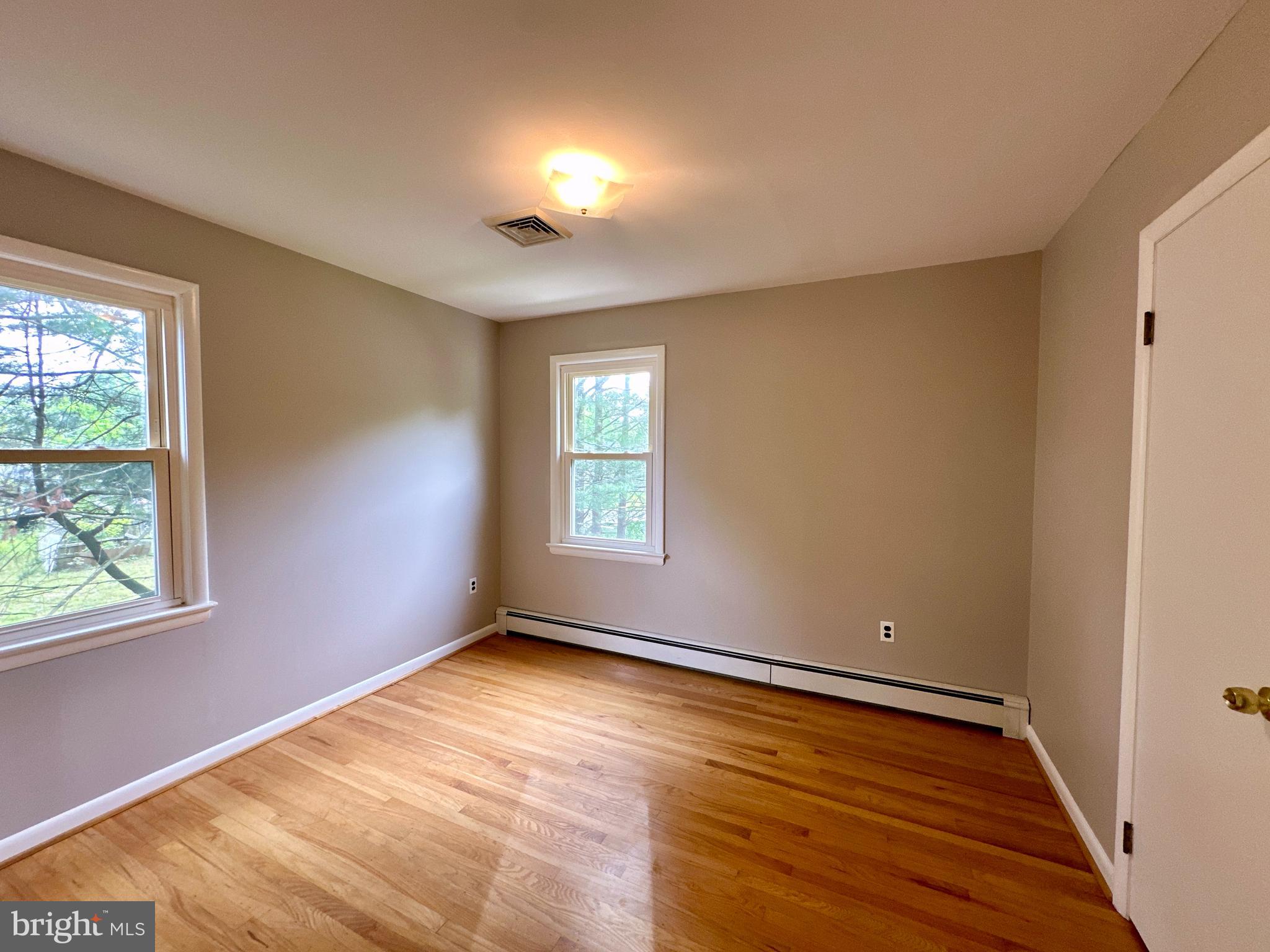 CALVERTON - Residential