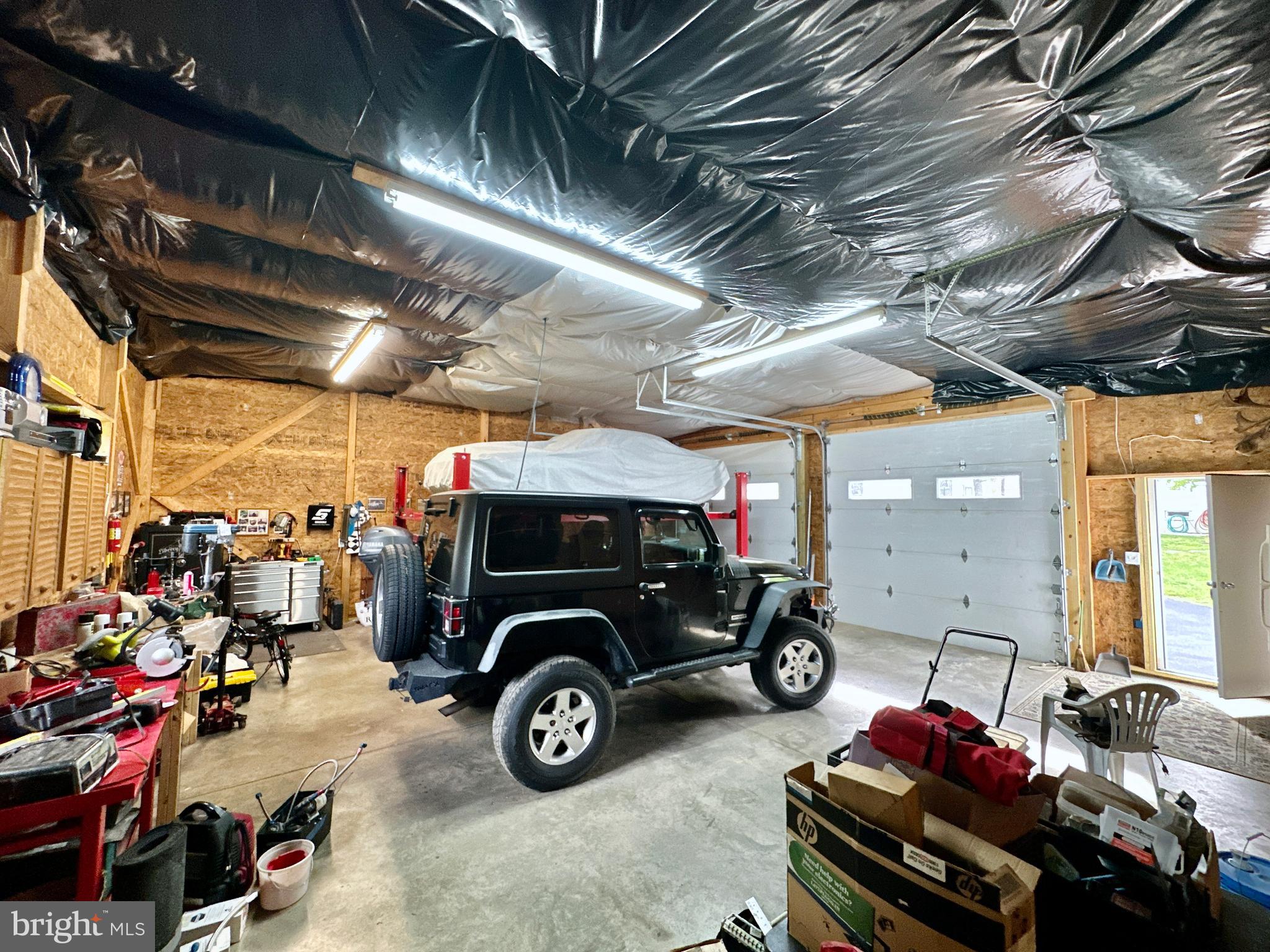 CALVERTON - Residential