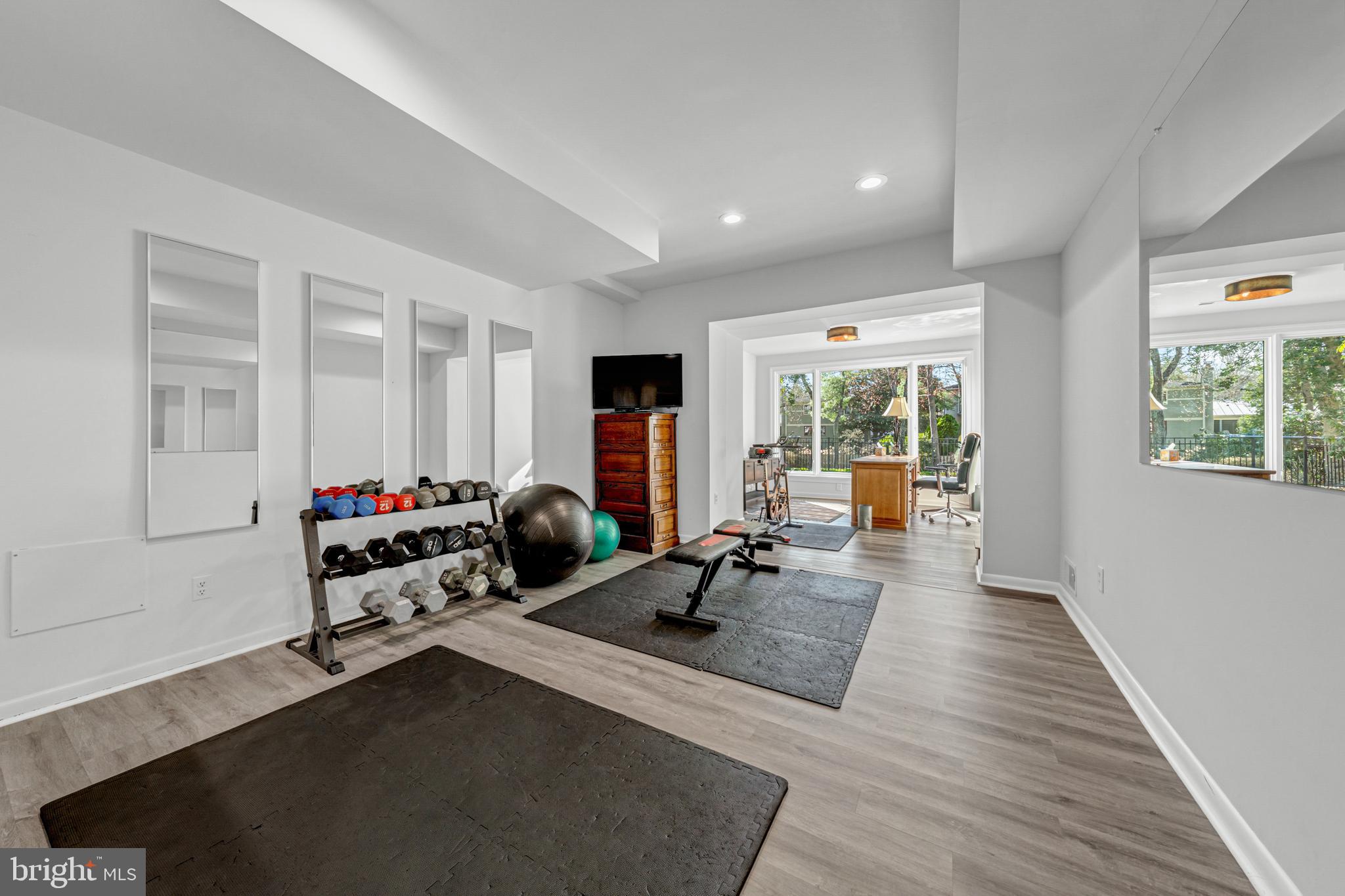 CHAIN BRIDGE FOREST - Residential