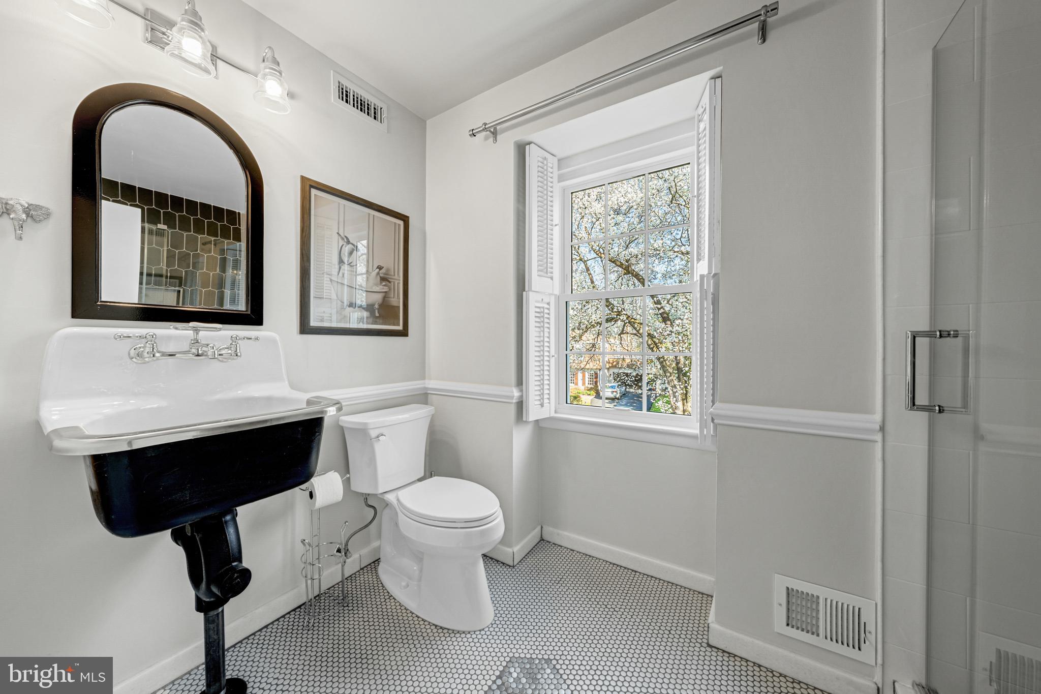 CHAIN BRIDGE FOREST - Residential