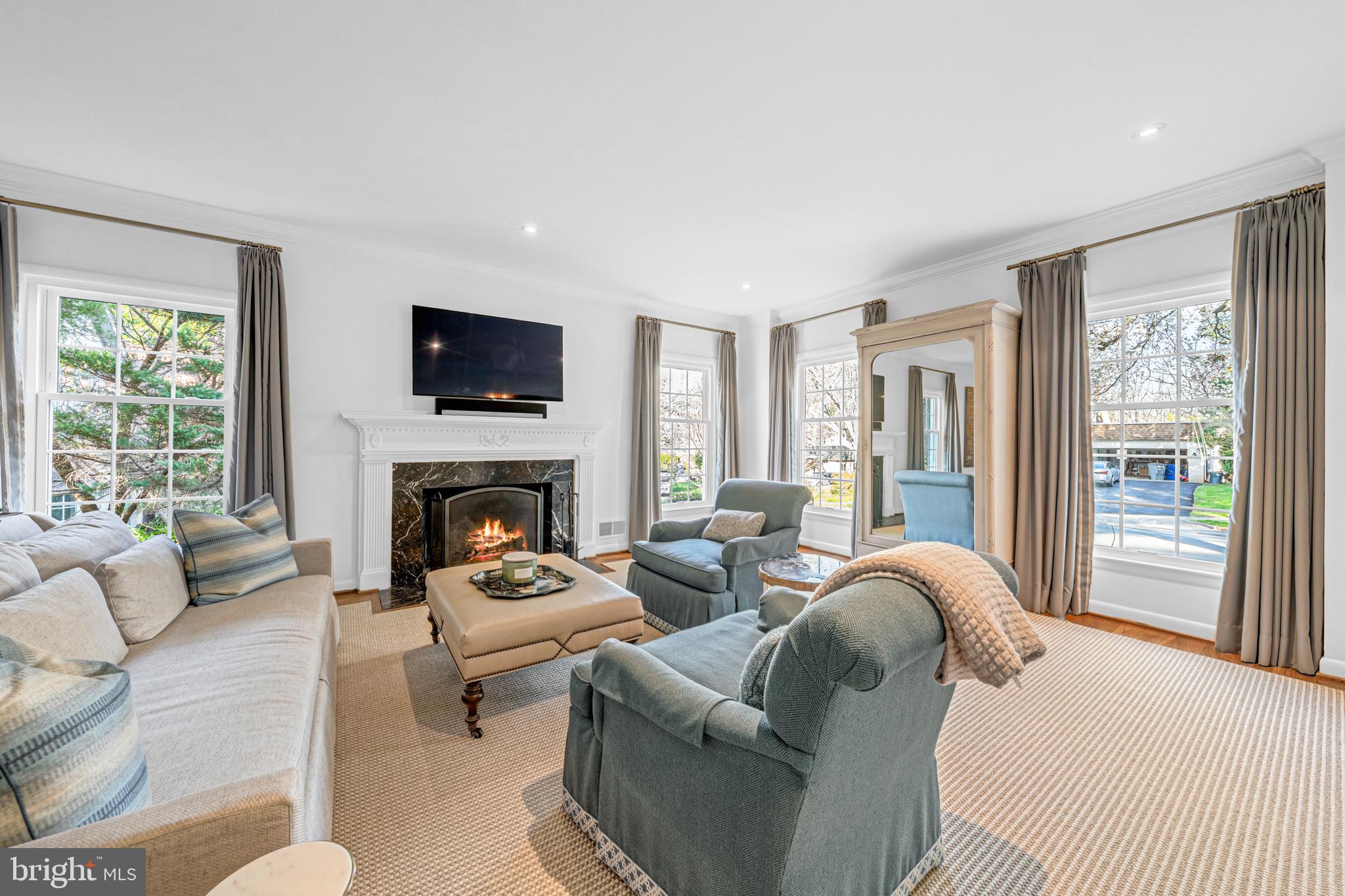 CHAIN BRIDGE FOREST - Residential