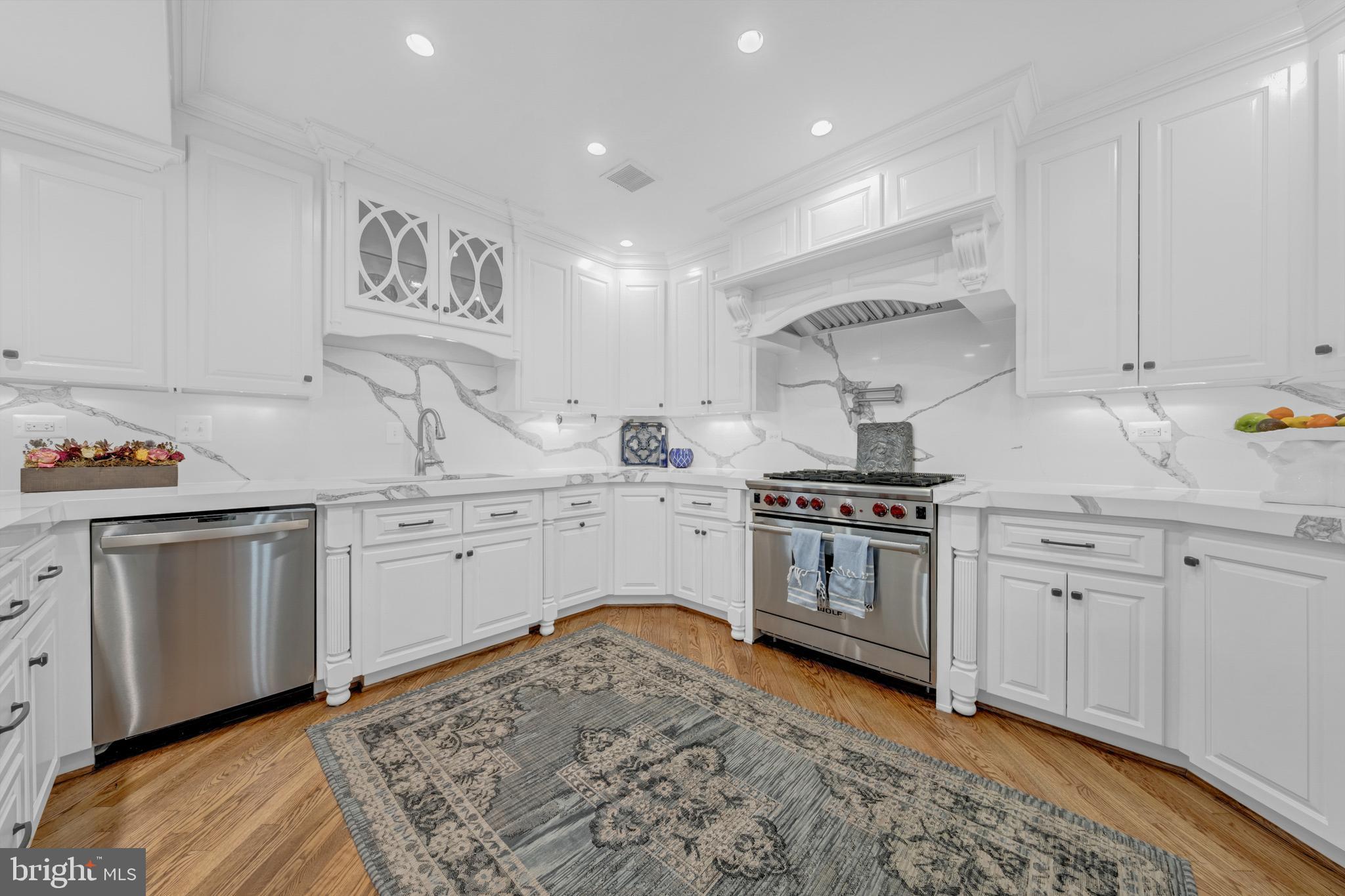 CHAIN BRIDGE FOREST - Residential