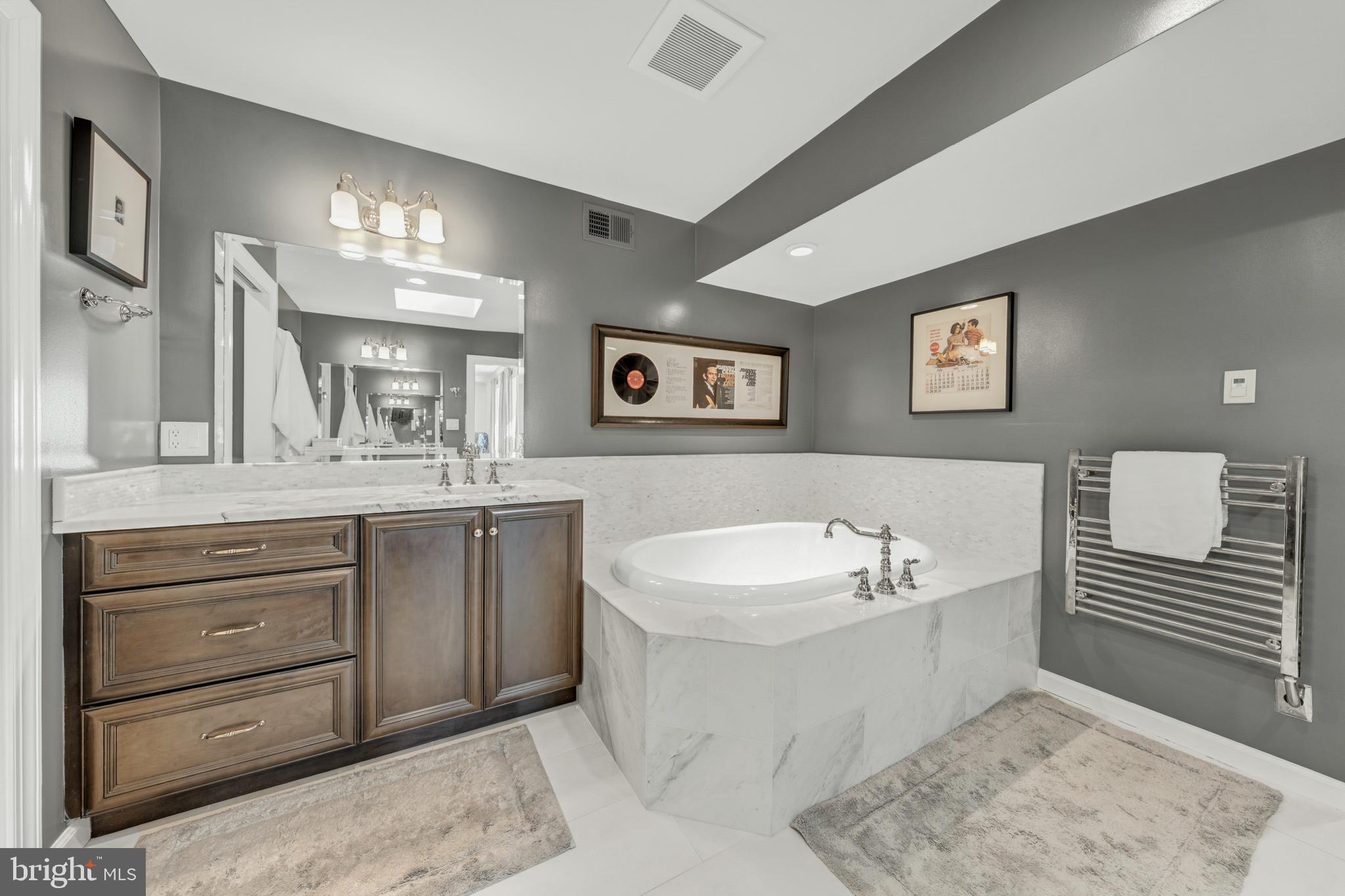 CHAIN BRIDGE FOREST - Residential