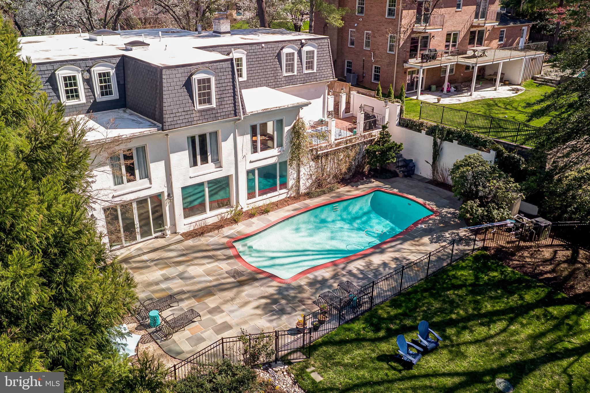 CHAIN BRIDGE FOREST - Residential