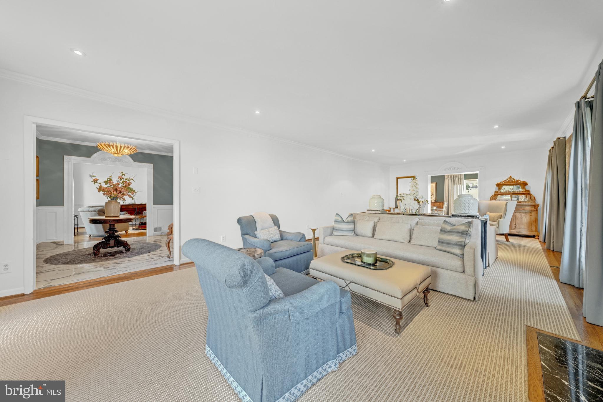 CHAIN BRIDGE FOREST - Residential