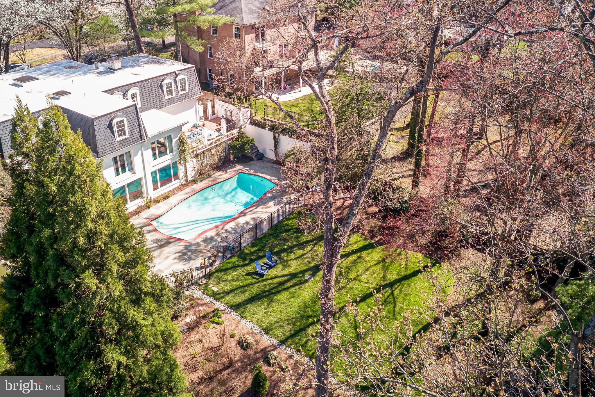 CHAIN BRIDGE FOREST - Residential