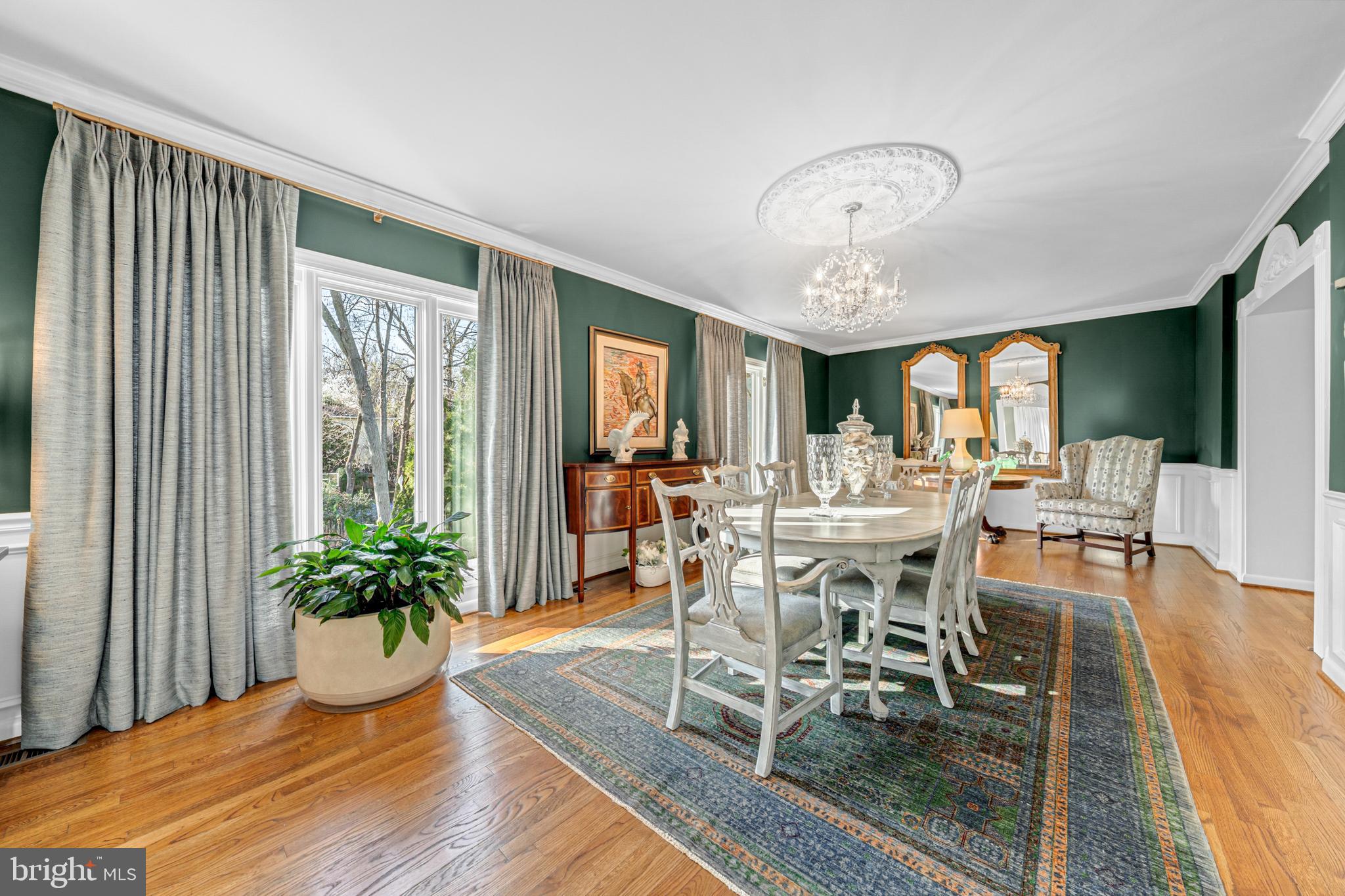 CHAIN BRIDGE FOREST - Residential